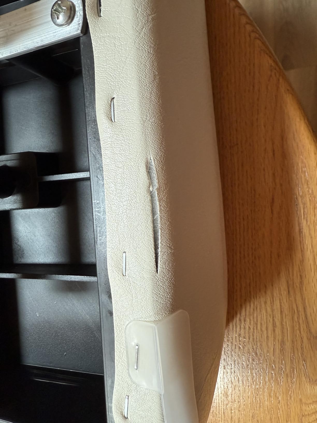 Wise 8WD707P-1-710 Deluxe Series Back to Back Lounge Seat - White customer photo 1