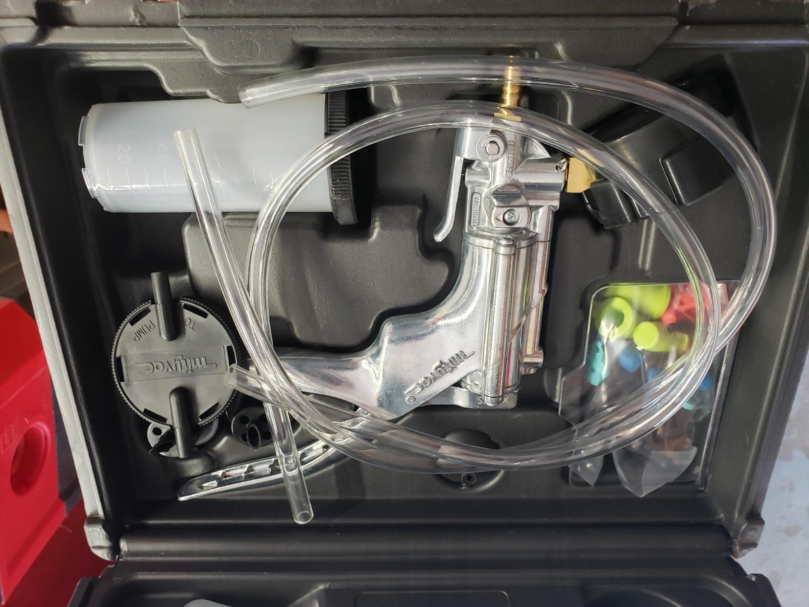Mityvac MV8500 Silverline Elite Automotive Brake/Clutch Bleeding, Diesel Fuel Priming and Vacuum/Pressure Testing Kit customer photo 2