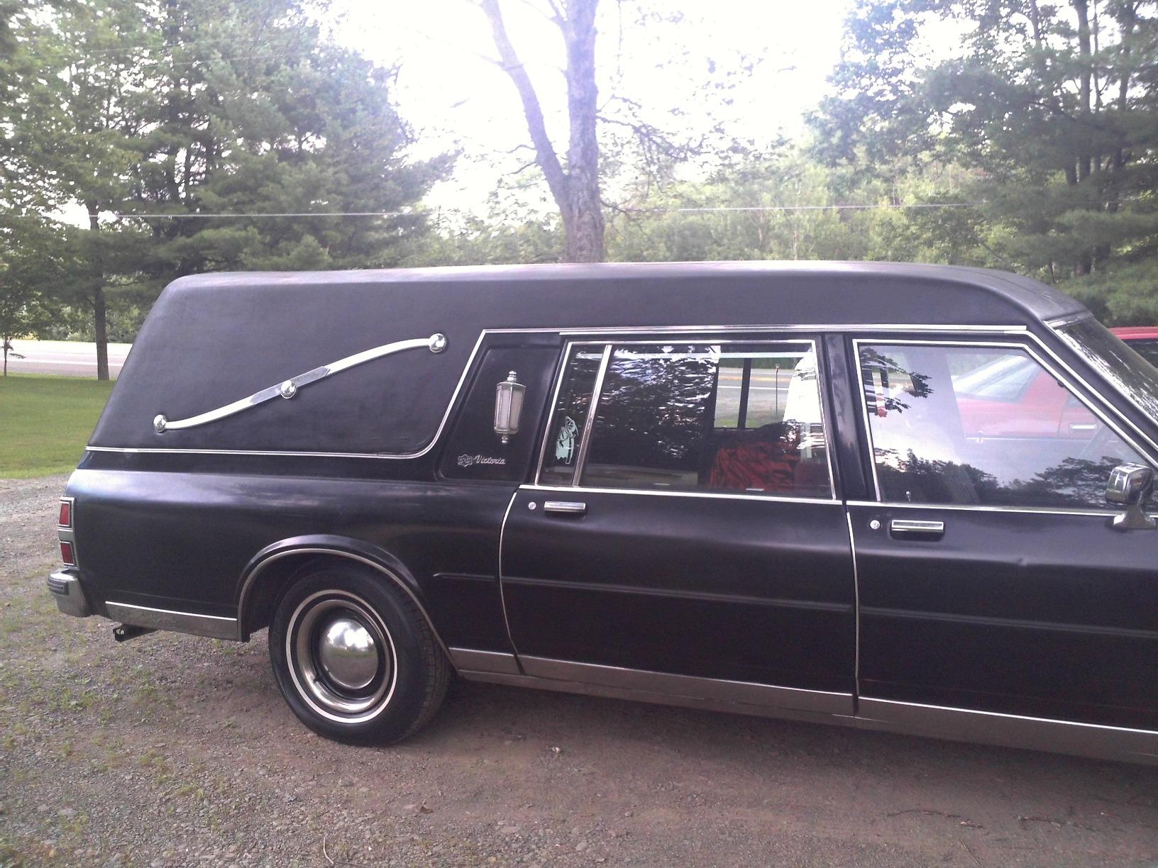 Duragloss 301 Automotive Tonneau Cover and Vinyl Convertible Dressing, 8 oz., 1 Pack customer photo 1