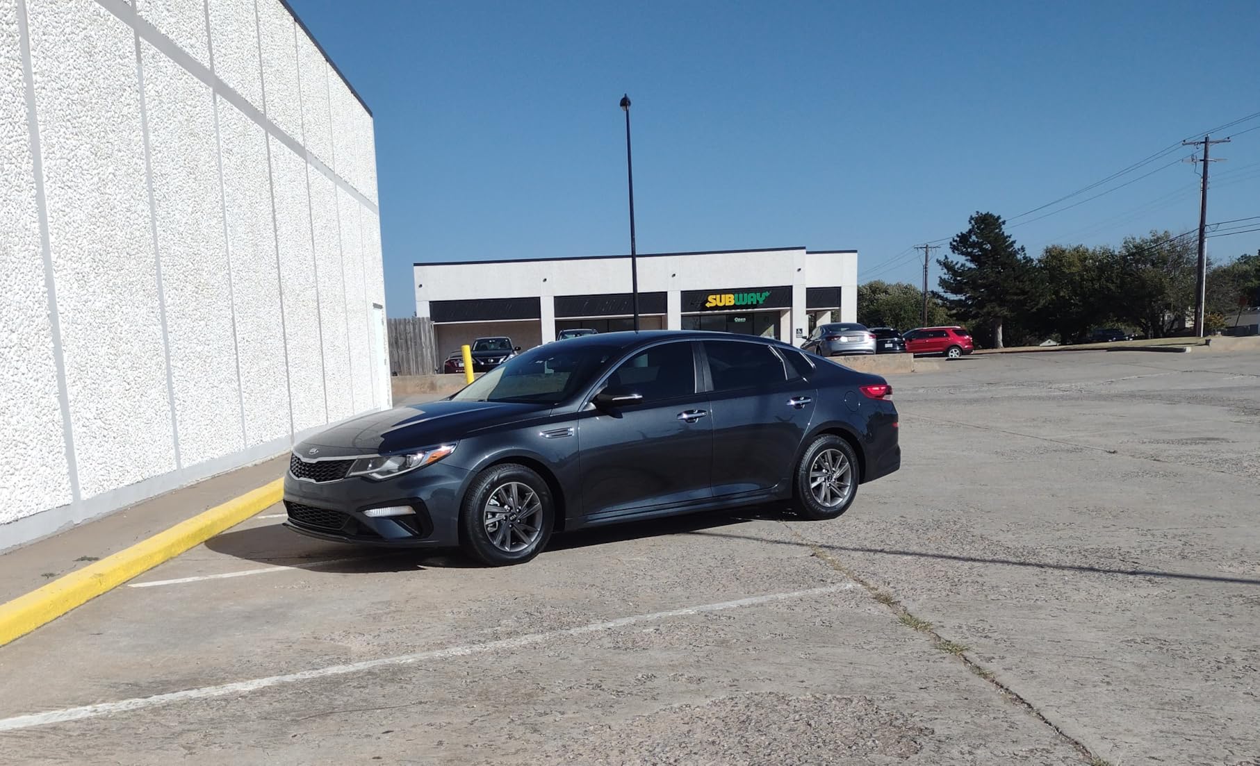 Meguiar's Quik Detailer, Mist & Wipe Car Detailing Spray, Clear Light Contaminants and Boost Shine with a Quick Detailer Spray that Keeps Paint and Wax Looking Like New, 32 oz customer photo 2