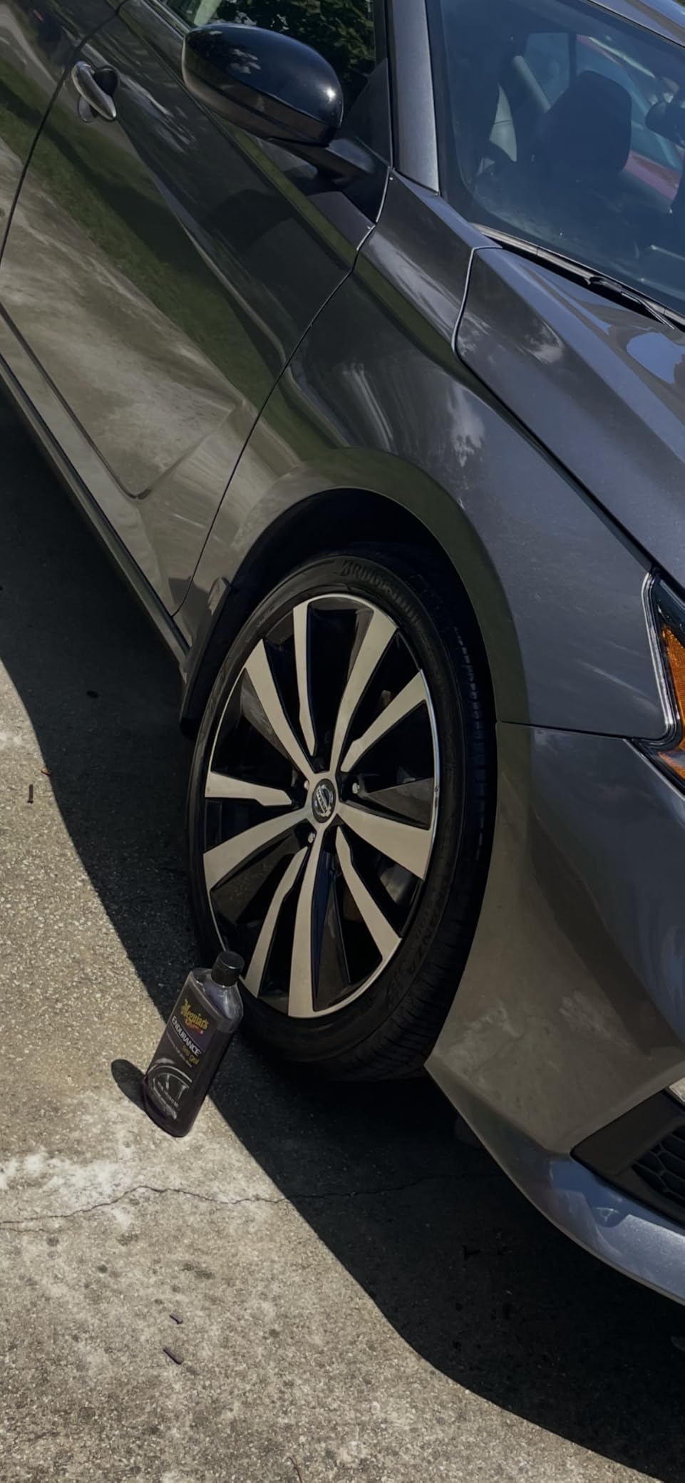 Meguiar's Endurance Tire Gel, G7516, Premium Tire Shine Gel for a Lasting Glossy Finish, Helps Keep Tires Looking Deep Black and Clean, 16 Oz customer photo 2