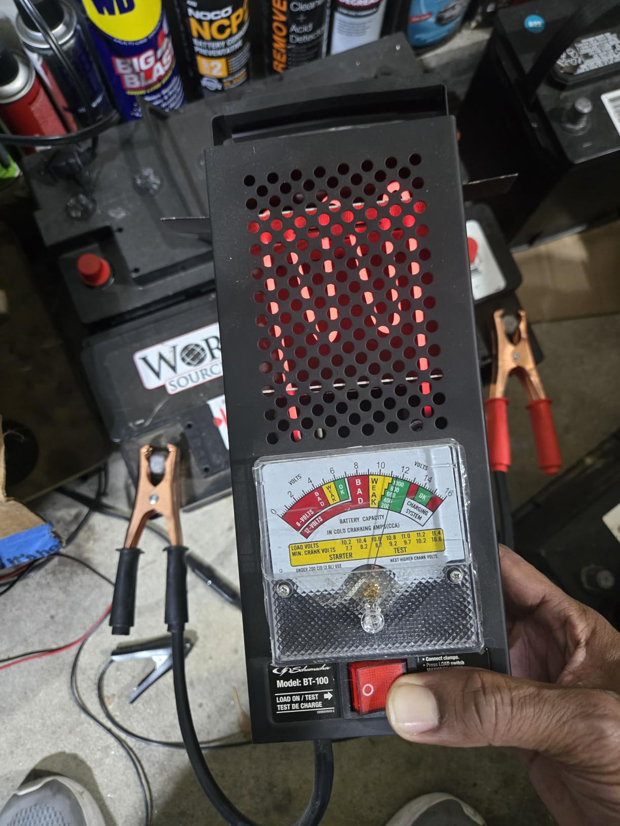 Schumacher Electric 100A Car Battery Load Tester and Voltmeter, for Batteries Up to 1000 Cranking Amps, BT-100 customer photo 1