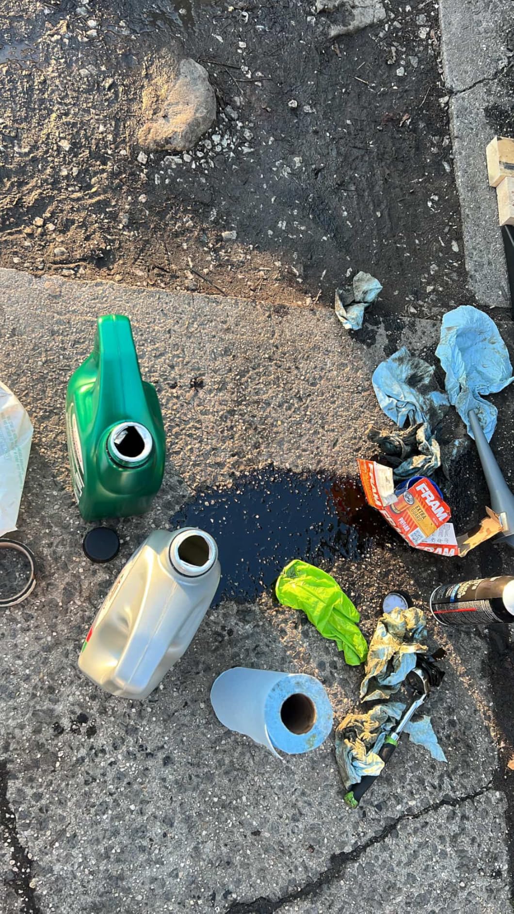 BOSCH 3323 Premium Oil Filter With FILTECH Filtration Technology - Compatible With Select Acura MDX, RDX, RSX, TL; Chrysler; Dodge; Ford; Honda Accord, Civic, CR-V, Pilot; Infiniti; Nissan + More customer photo 1