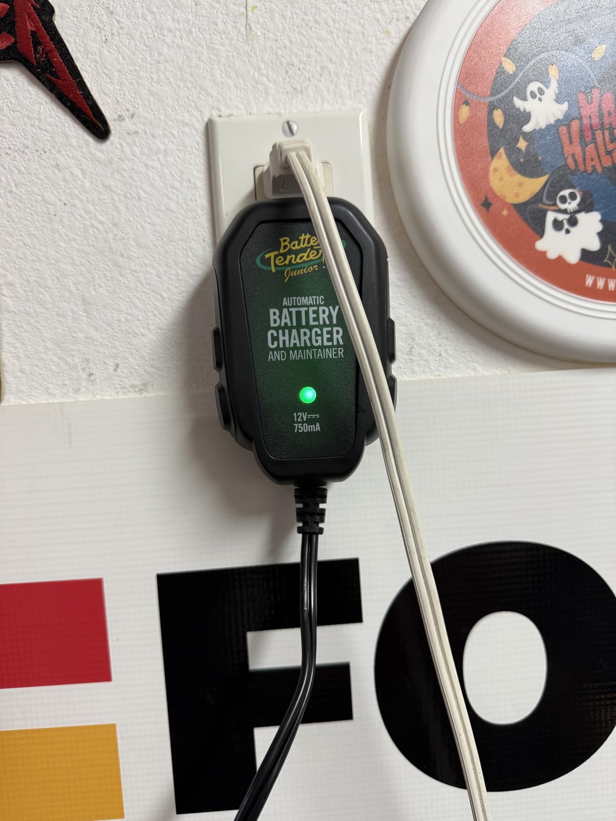 Battery Tender Junior 12V, 750mA Charger and Maintainer: Automatic 12V Powersports for Motorcycle, ATVs, and More - Smarter Than a Trickle Charger - 021-0123 customer photo 1
