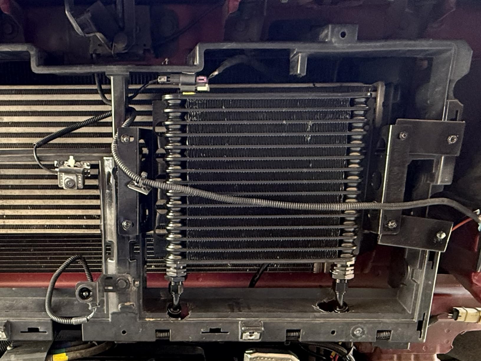 Derale Performance Fluid Cooler and Fan, 12.75 x 9.375 x 4.313 in, Plate and Fin Type, 5/8-18 in Female O-Ring Inlet/Outlet, 6 AN Male Adapters, Fittings, Aluminum, Black Powder Coat, Universal customer photo 1