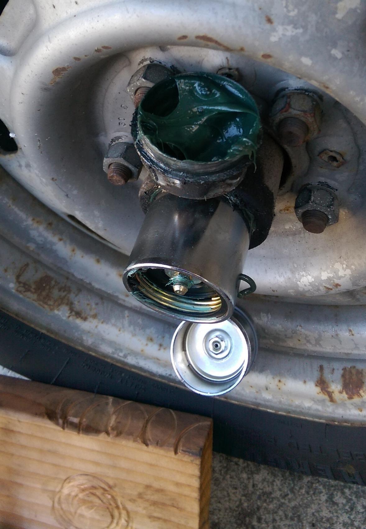 REESE Towpower 74177 Trailer Wheel Bearing Protector, 1.980 Inch Diameter, Contains 2 Bearing Protectors and 2 Covers, It fits 1.98 In. hub diameter. customer photo 2