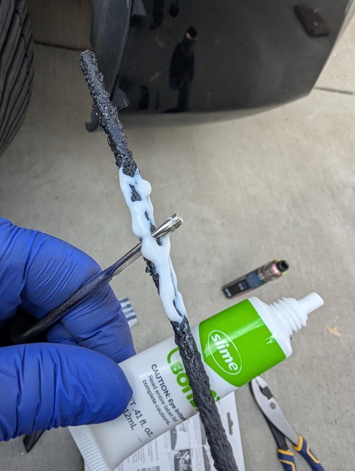 Slime 2040-A Tire Repair Plug Kit, Deluxe, Contains Strings, Tools and Glue, 11 Pieces customer photo 1