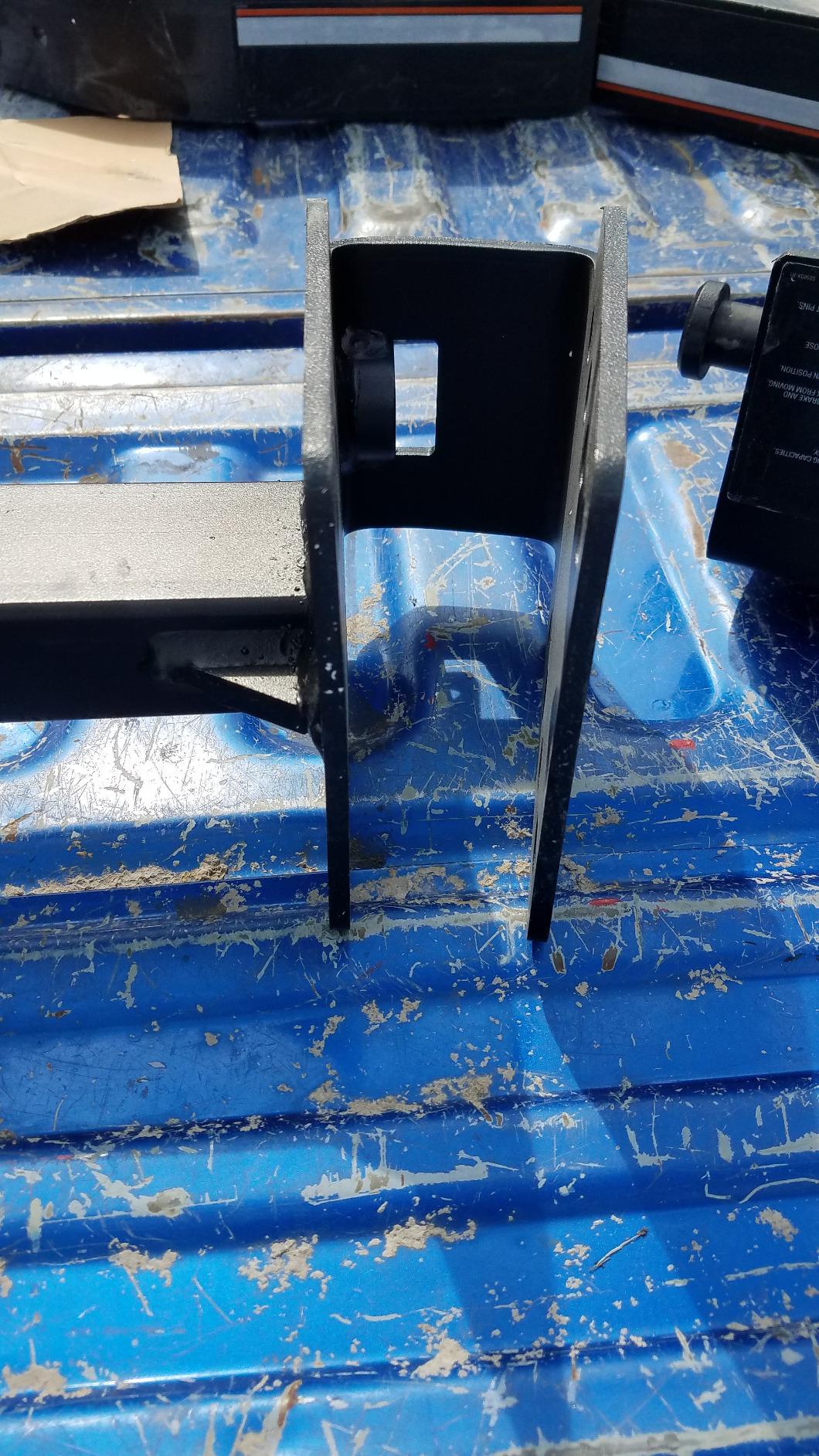 CURT 16115 E16 5th Wheel Hitch, 16,000 lbs customer photo 2