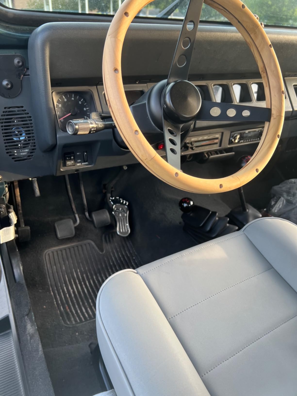 313 Classic Wood Steering Wheel customer photo 2