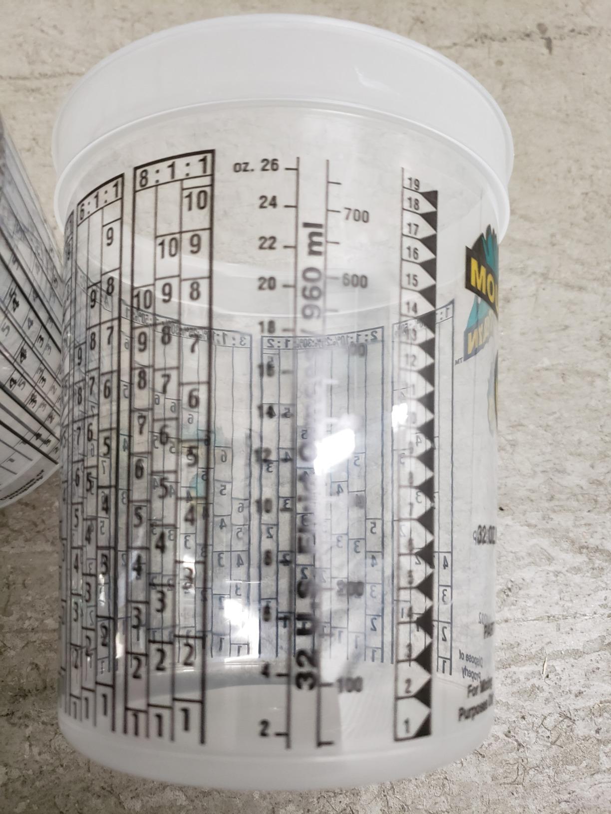 MOUNTAIN Disposable Quart Mixing Cups (100 per case), Made in USA; Solvent Resistant, Graduated Paint Mixing Cups, Reusable, Recommend by Paint Companies; customer photo 2