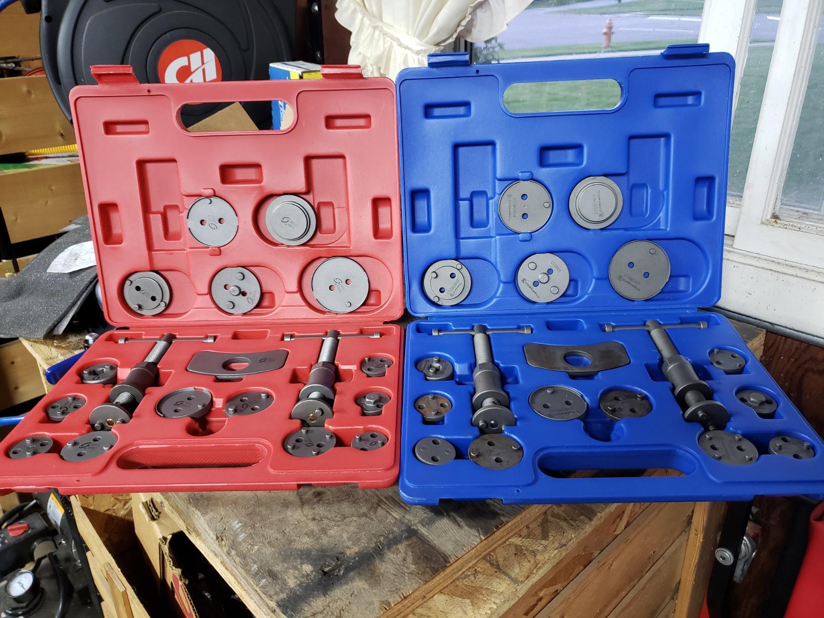 Sunex Tools 3930 Master Disc Brake Caliper Tool Set And Wind Back Kit, Compressor, Spreader Tool Set For Brake Pad Replacement With Magnetic Thrust Bolts, 18-Pieces customer photo 2