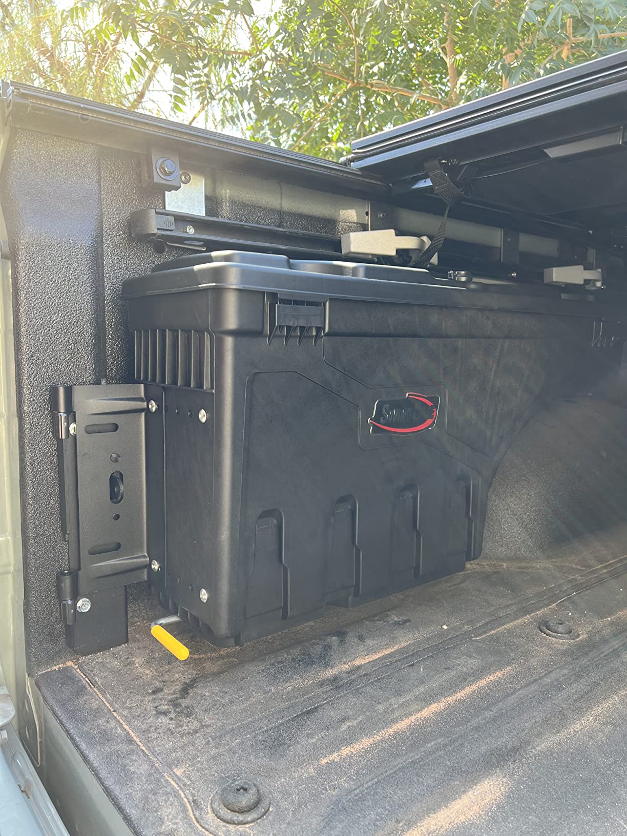 RealTruck UnderCover SwingCase Truck Bed Storage Box | SC400D | Fits 2007 - 2021 Toyota Tundra Drivers Side customer photo 2