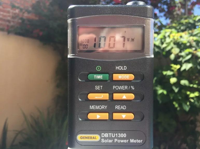 General Tools Handheld Digital Solar BTU Power Tester Meter #DBTU1300 With 4 Digit LCD Display, Wide Spectral Range, Cosine Corrected customer photo 1
