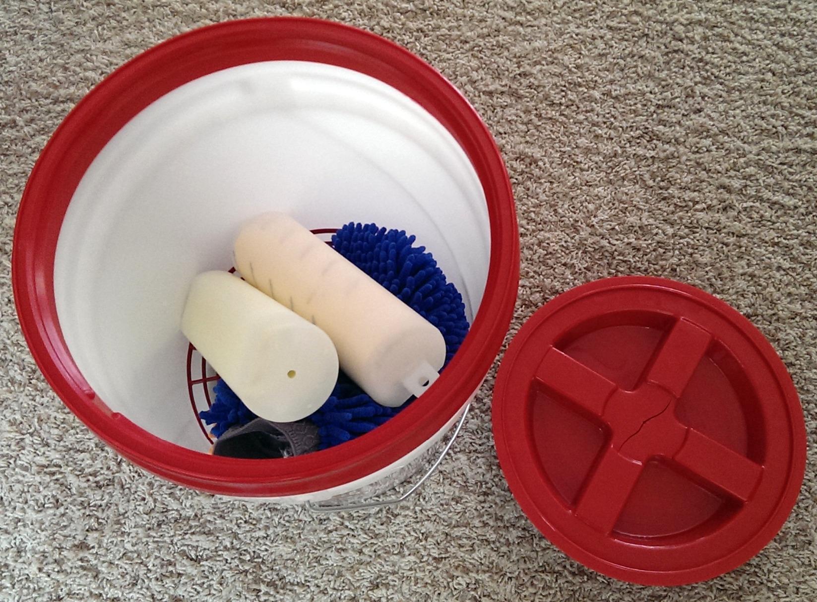 Car Wash Bucket (5 Gallon Bucket + Grit Guard + Gamma Seal Lid), Perfect Car Tool for Washing & Garage Storage, Stores Car Wash Soap, Foam Cannon, Foam Gun, Microfiber Towels & More customer photo 1
