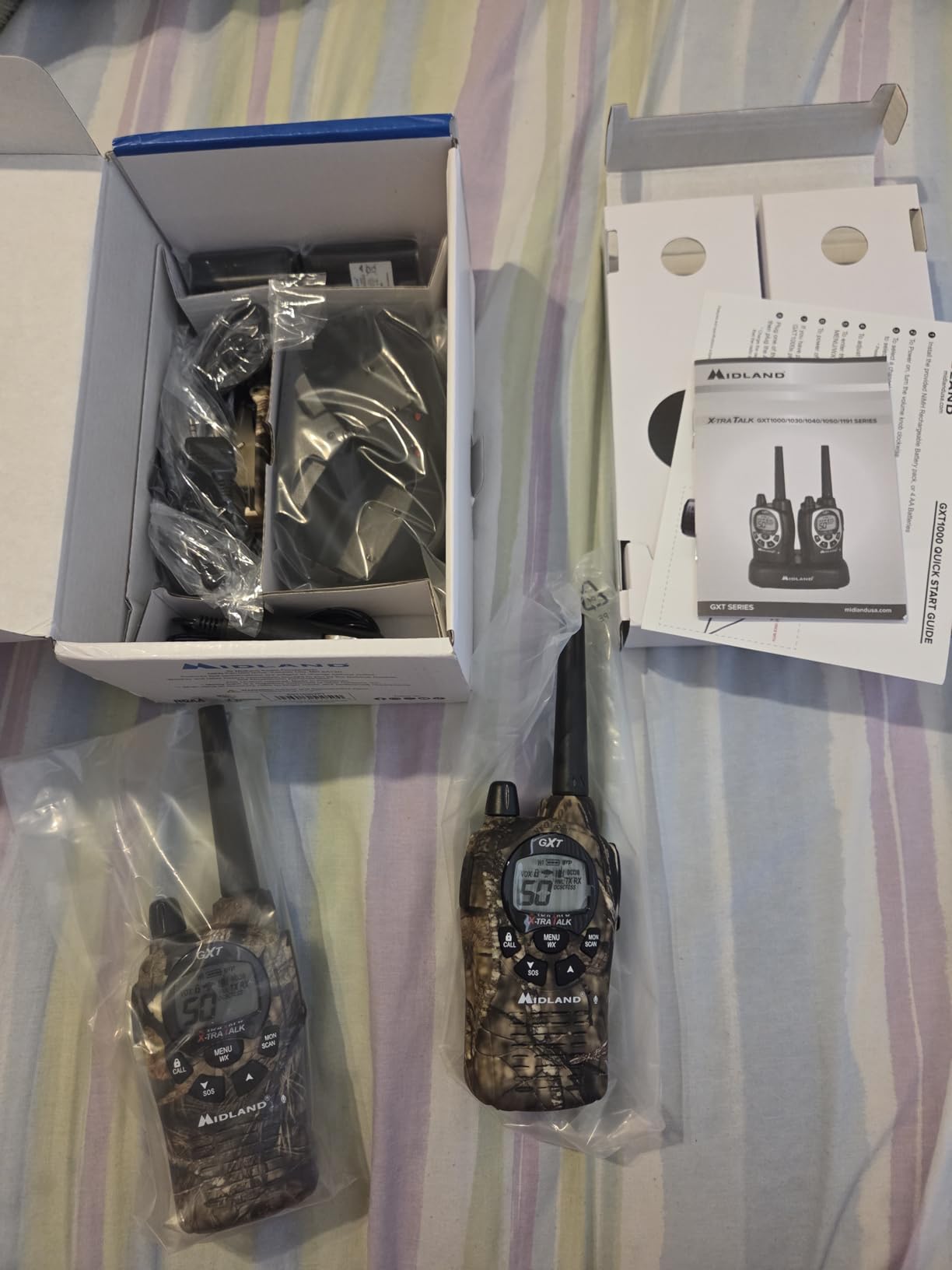 Midland GXT1000VP4 GMRS Two-Way Radio (50 Channel, Long Range, 142 Privacy Codes, SOS, NOAA, Rechargeable Nickel Battery, Black/Silver 2-Pack) customer photo 1