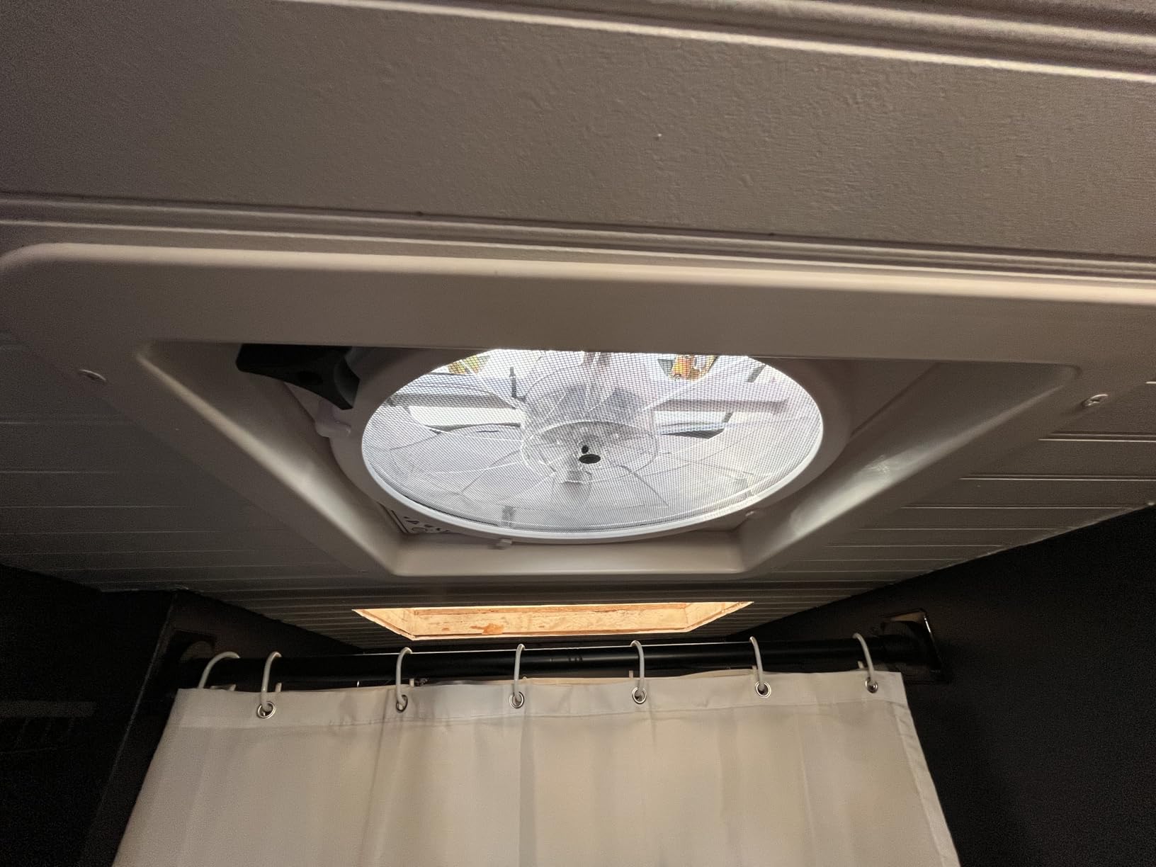 Maxxfan Deluxe Vent, Fan and Vent Cover All in One - Powerful 10-Speed Reversible Fan with Thermostat, Built-in Rain Cover, Remote Control, Intake & Exhaust Fan, Smoke (00-07500K) customer photo 1