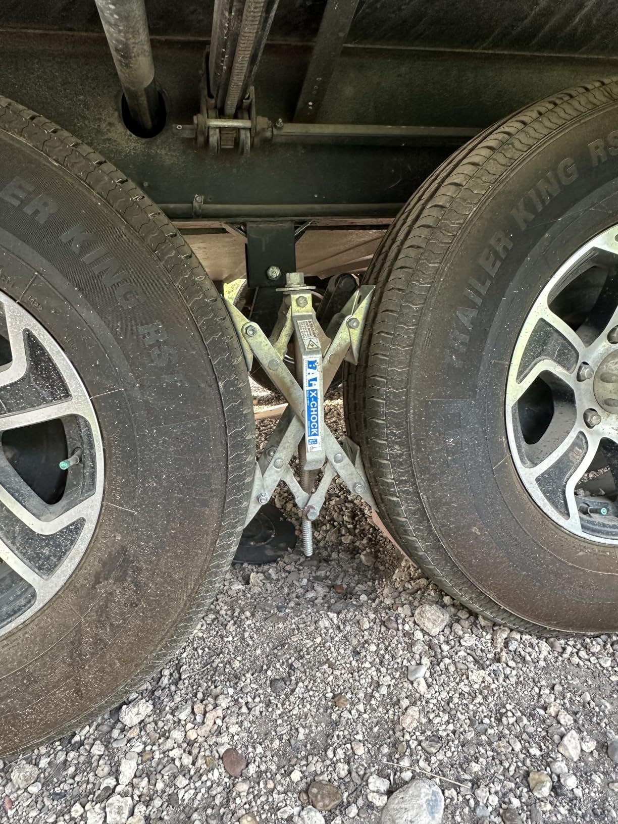 X-Chock Wheel Stabilizer - Pair - One Handle - 28012 customer photo 1