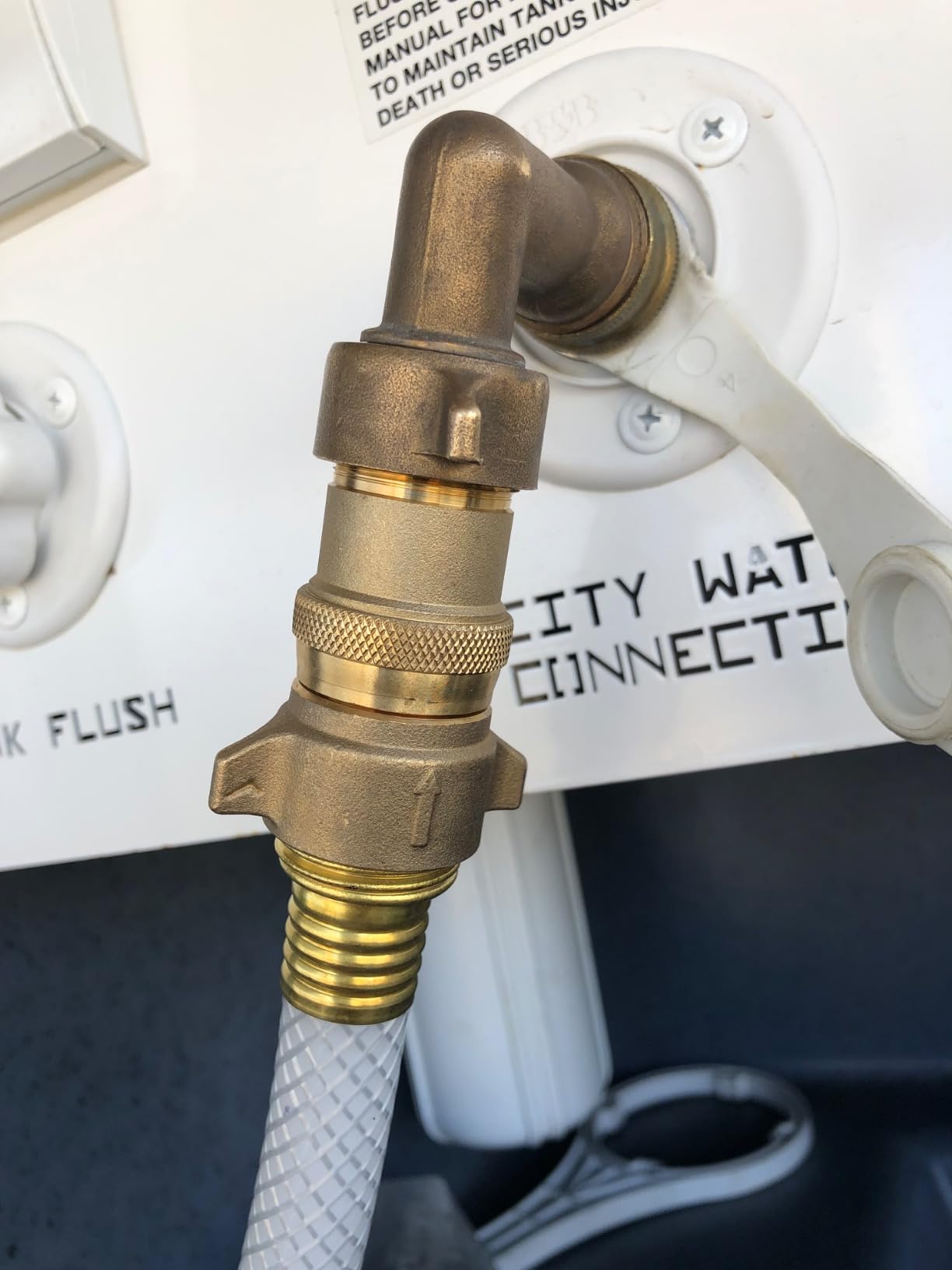Camco Brass Marine/RV Water Pressure Regulator - Drinking Water Safe | Protects RV Kitchen Small Appliances, Plumbing & Hoses - Reduces RV Water Pressure to Safe & Consistent 40-50 PSI (40055) customer photo 1