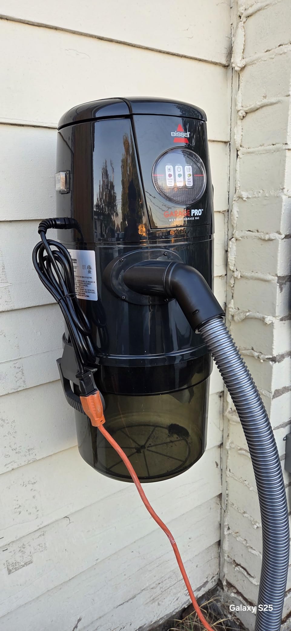 BISSELL Garage Pro Wall-Mounted Wet Dry Car Vacuum/Blower With Auto Tool Kit, 18P03, Gray customer photo 1