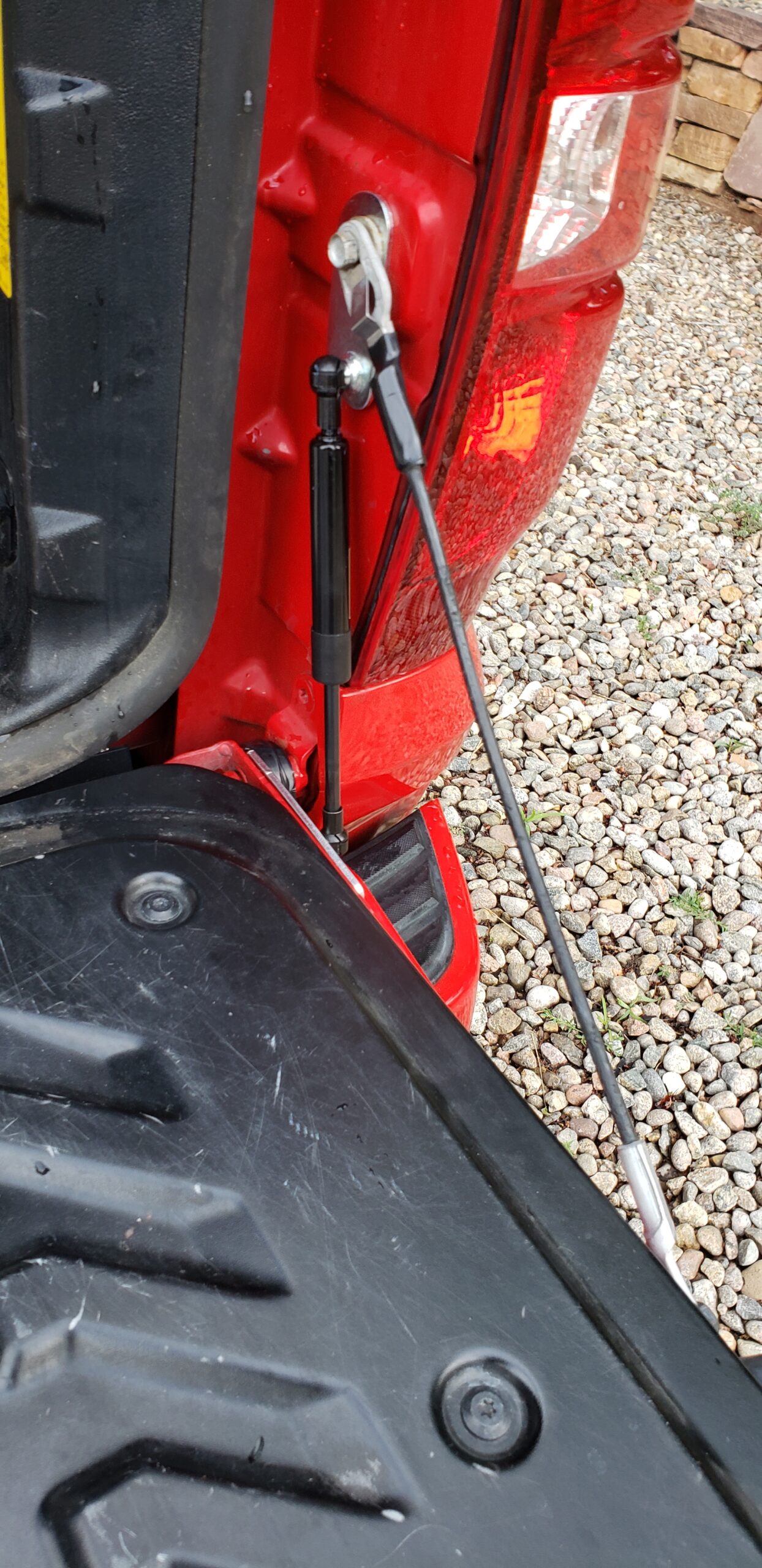 DZ43102 Tailgate Assist fits 07-18 Chevy/GMC 1500 & 07-19 HD 2500/3500 customer photo 2