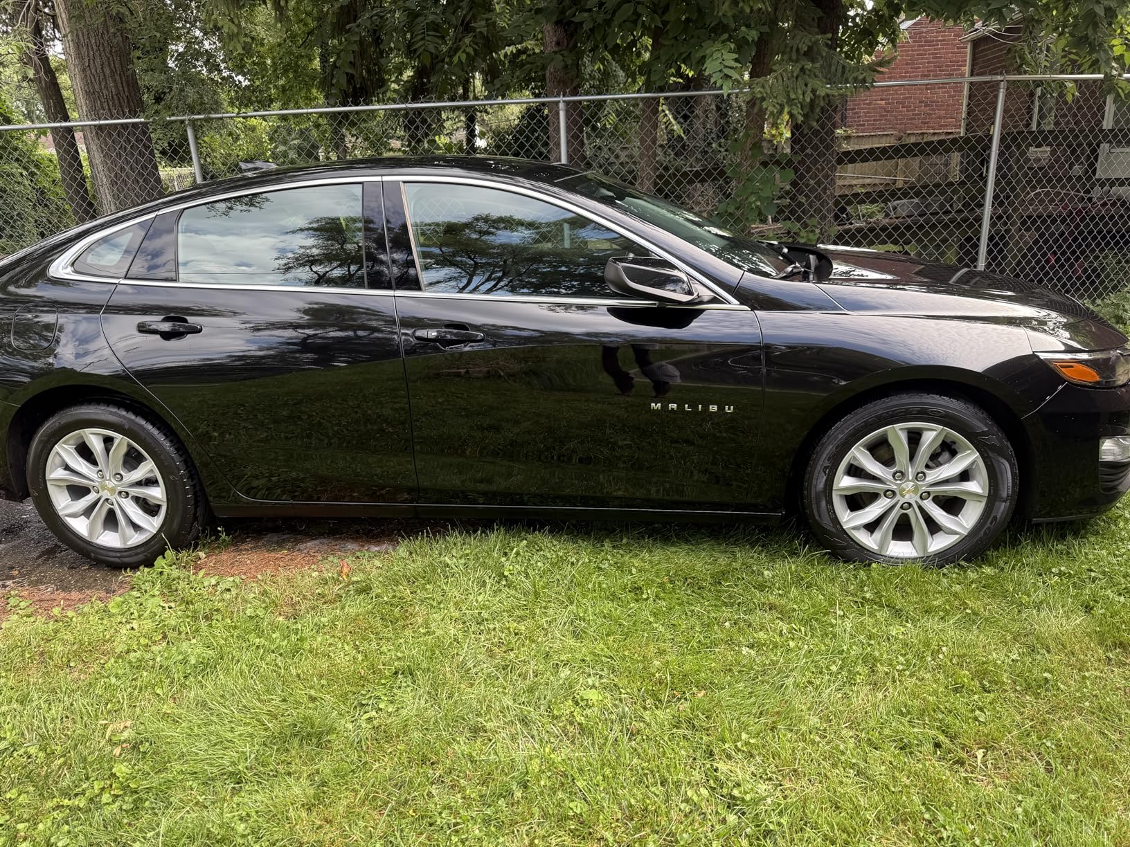 Griot's Garage Starter Car Care Kit, Vehicle Detailing Set, Includes Car Wash, Wax, Vehicle Detailer, Wheel Cleaner, Clay Bar, Vinyl and Rubber Dressing customer photo 2