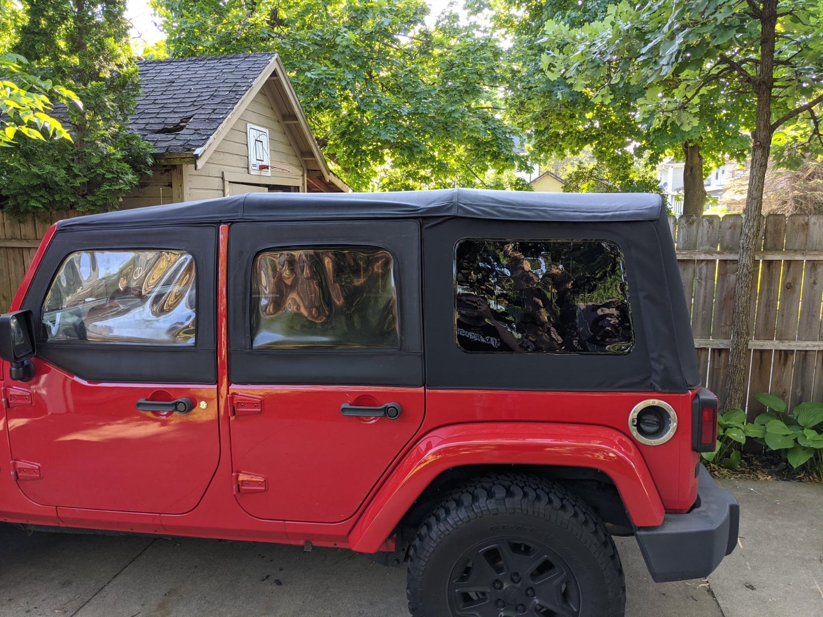 Smittybilt OEM Replacement Soft Top with Tinted Windows - Black Diamond (10-18 JKU) - Fits 2010-2018 Jeep Wrangler JKU 4-Door customer photo 2