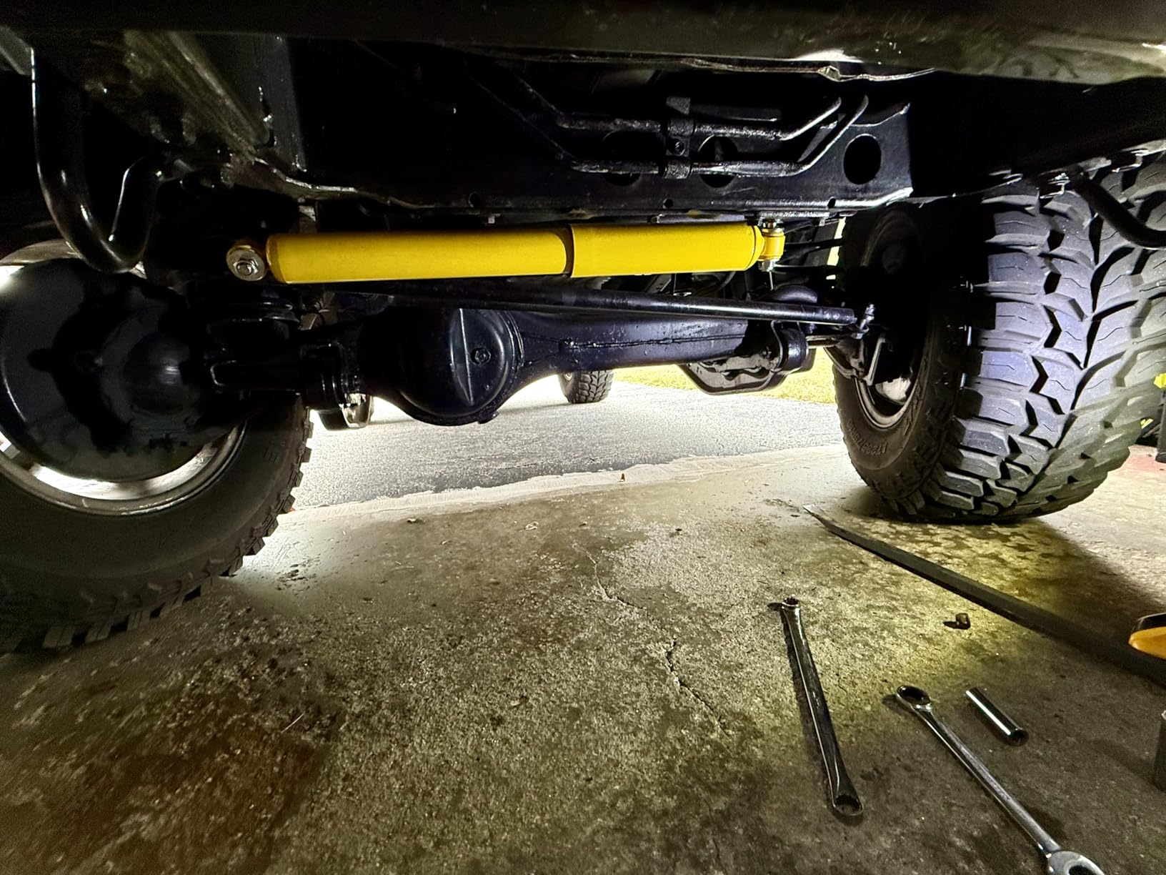 Old Man Emu OMESD24 Steering Damper customer photo 1