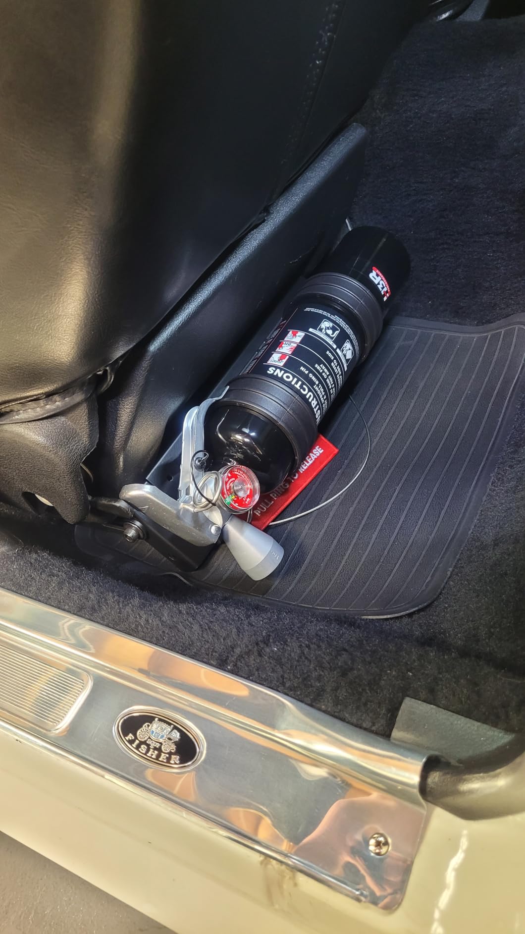 HalGuard Halotron Fire Extinguisher for Vehicles, Race Cars, Trucks & Off-Road customer photo 2