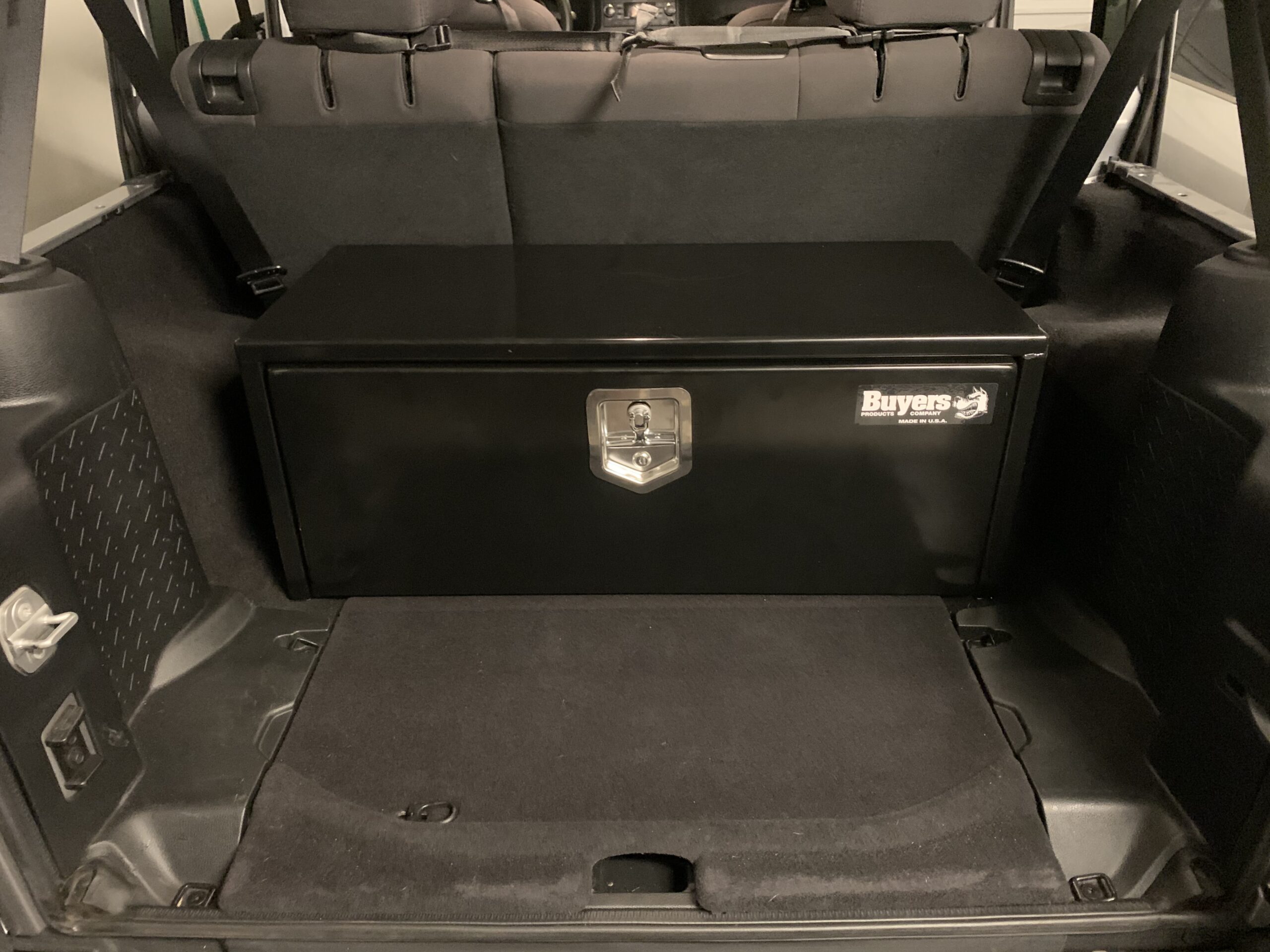 Buyers Products 1702303 Black Steel Underbody Truck Tool Box - 18 x 18 x 30 Inch Heavy-Duty Job Box, Weather-Resistant Truck Bed Storage, Locking T-Latch, Made in USA customer photo 2