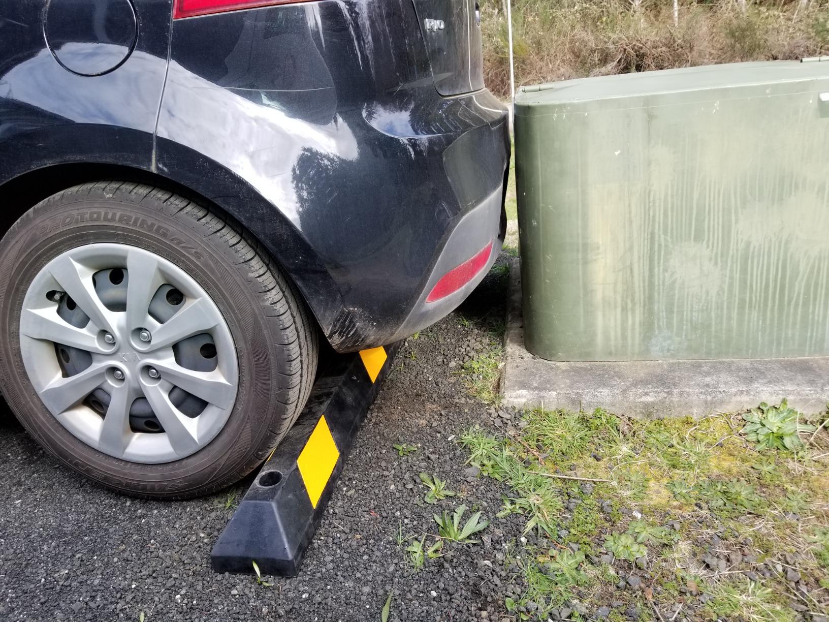 Guardian Parking Stop, Rubber Stopper and Curb with Mounting Holes, 6 Ft, Black/Yellow - Highly Visible Accessory for Car and Passenger Safety - Ideal for Job Sites, Driveways, and Garages customer photo 2