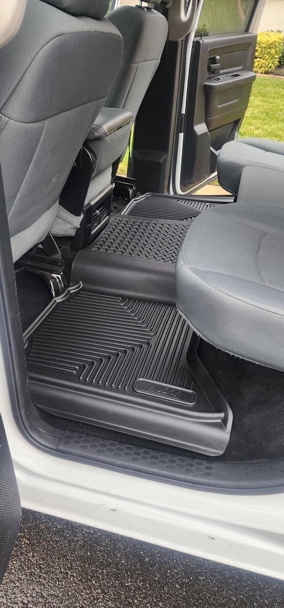 Husky Liners Weatherbeater Floor Mats | Fits 2009 - 2024 Ram 1500 (19-24 CLASSIC BODY ONLY) CREW CAB; 2010-2018 Ram 2500/3500 w/Auto Trans. | Front & 2nd Row, 3-pc Black - 99001 customer photo 2