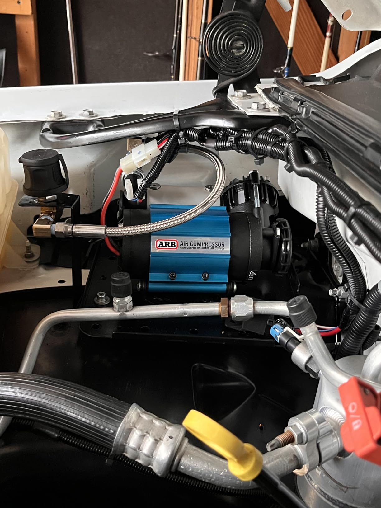 ARB CKMA12 On-Board Air Compressor High Performance 12 Volt for Air Locker Differentials and Tire Inflation customer photo 1