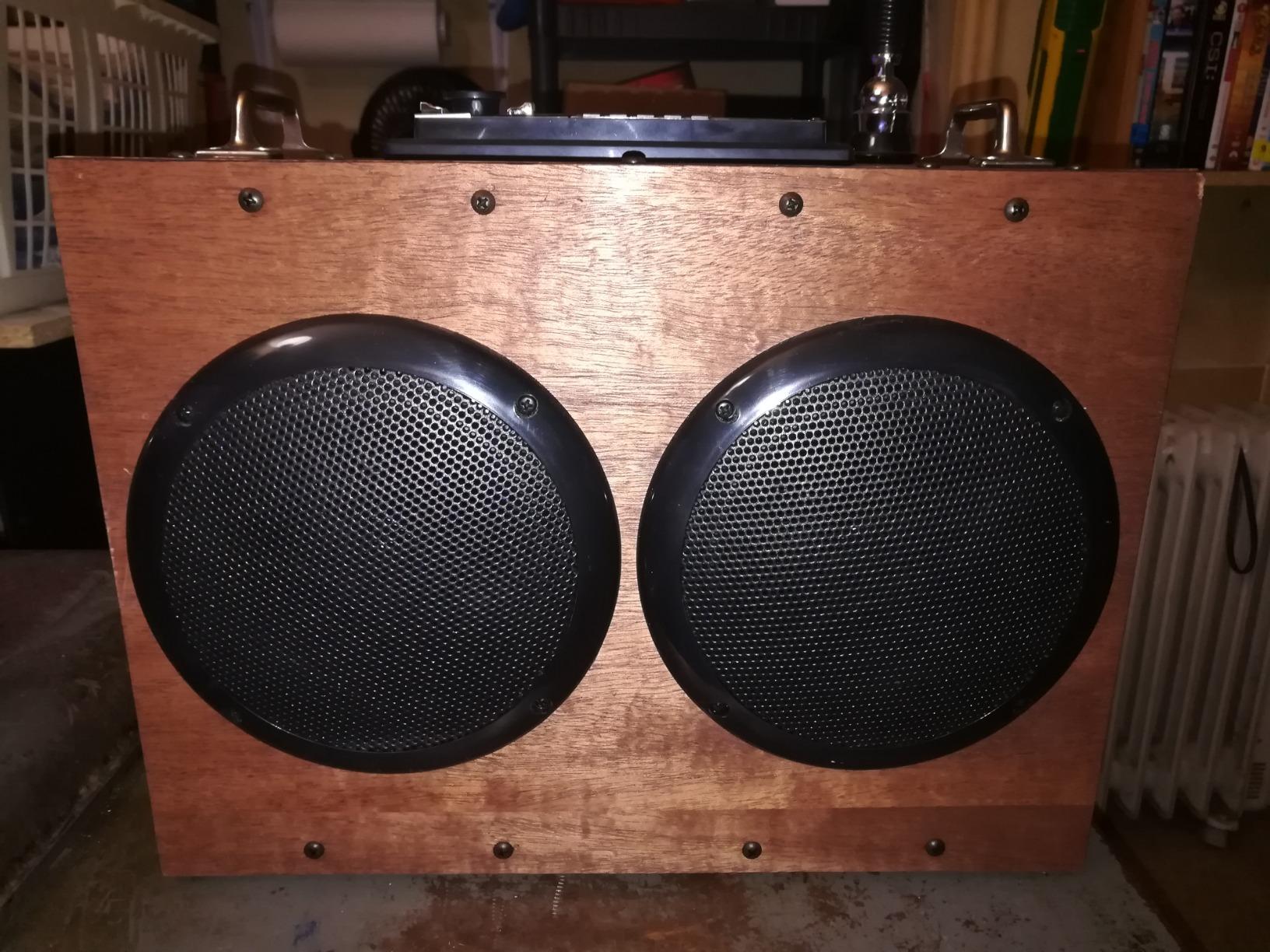 Pyle 6.5 Inch Dual Marine Speakers - 2 Way Waterproof and Weather Resistant Outdoor Audio Stereo Sound System with 400 Watt Power, Polypropylene Cone and Butyl Rubber Surround-1 Pair-PLMR605W (Black) customer photo 1