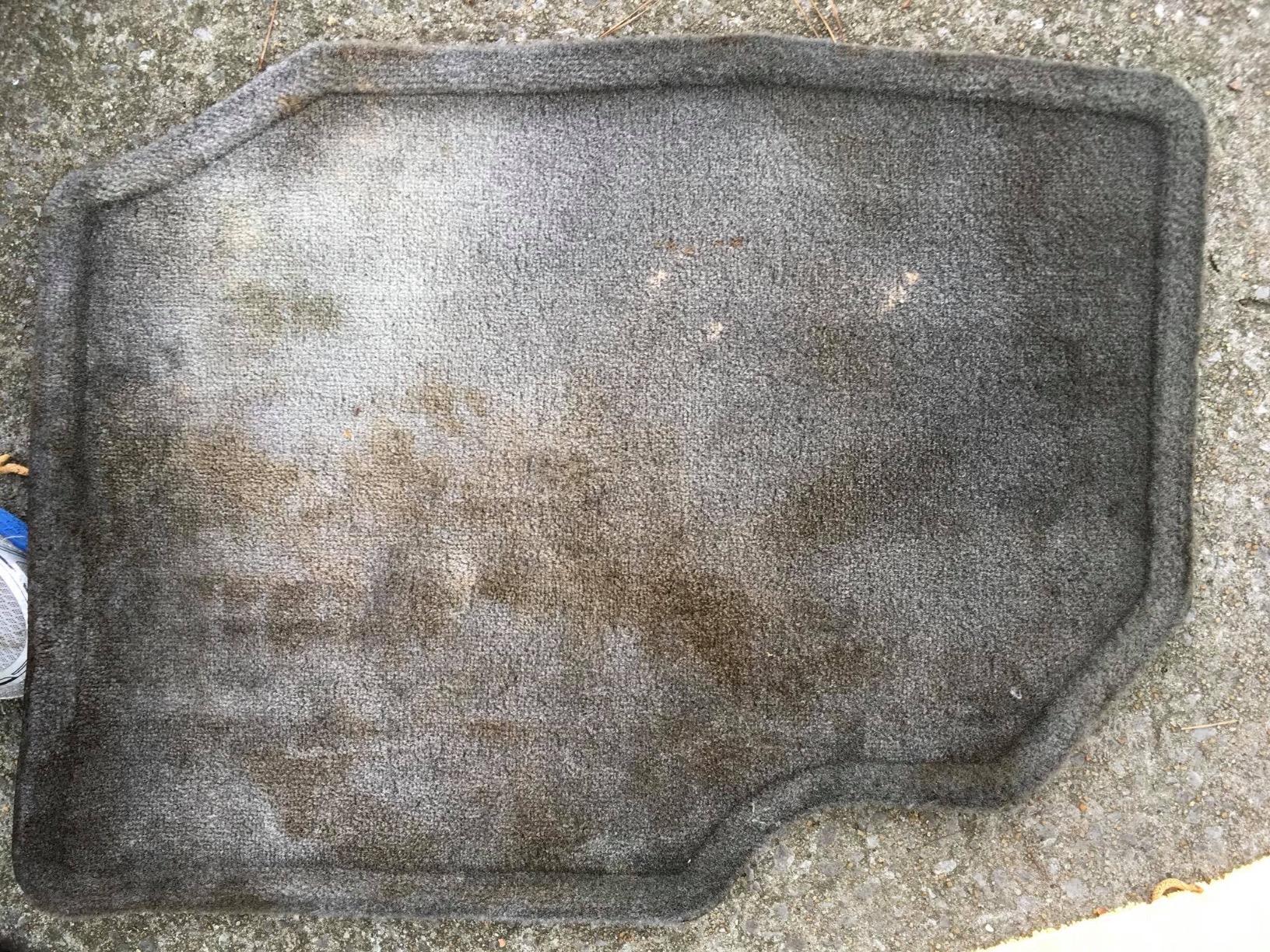 Meguiar's Carpet & Upholstery Cleaner - Deep Cleaning Power Removes Stains and Odors - G9719, 19 oz customer photo 1