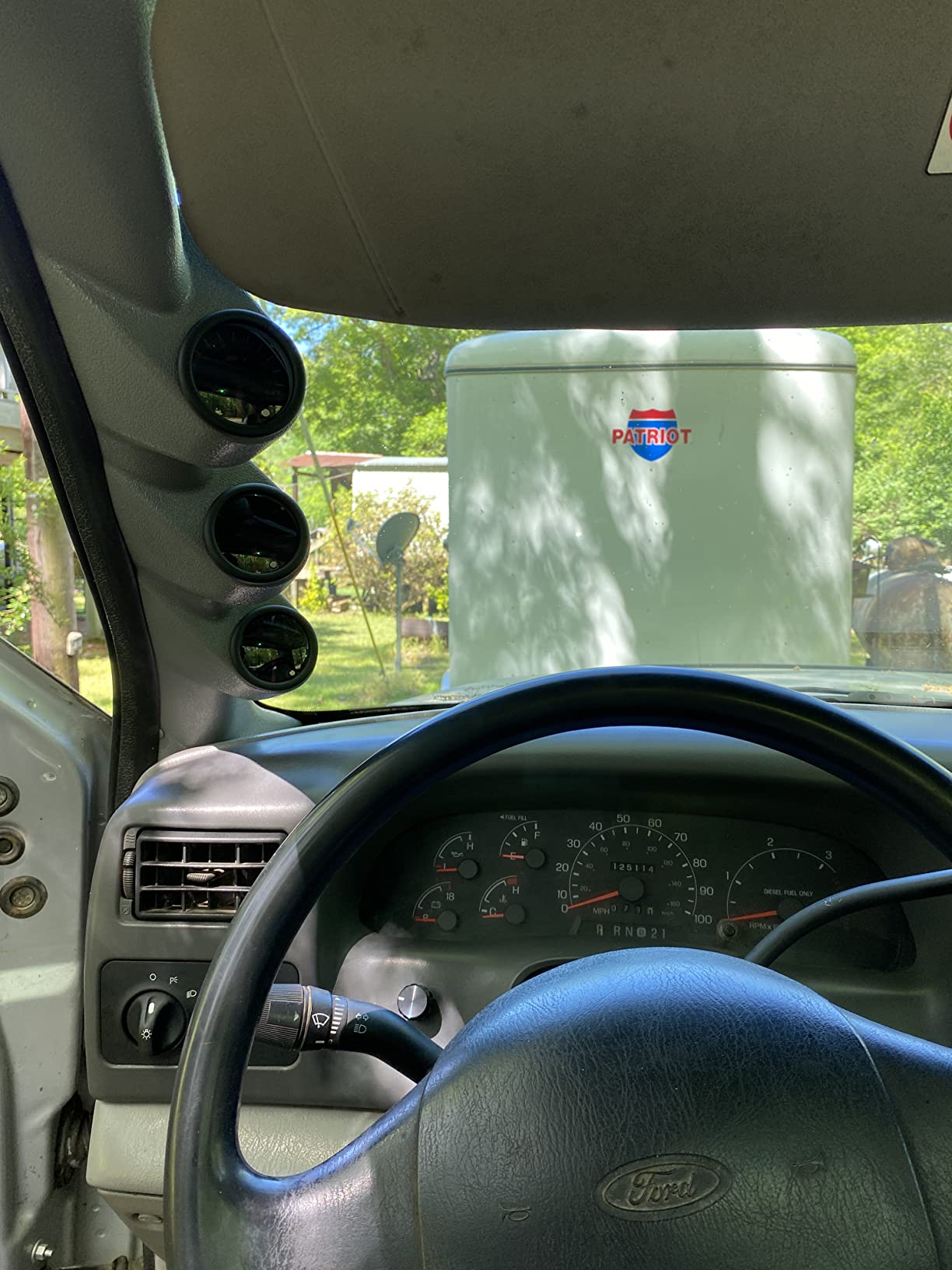 GlowShift Diesel Gauge Package Compatible with Ford Super Duty F-250 F-350 6.0L 7.3L Power Stroke 1999-2007 - Tinted 7 Color 60 PSI Boost, 1500F EGT & Transmission Temp Gauges - Gray Triple Pillar Pod customer photo 2