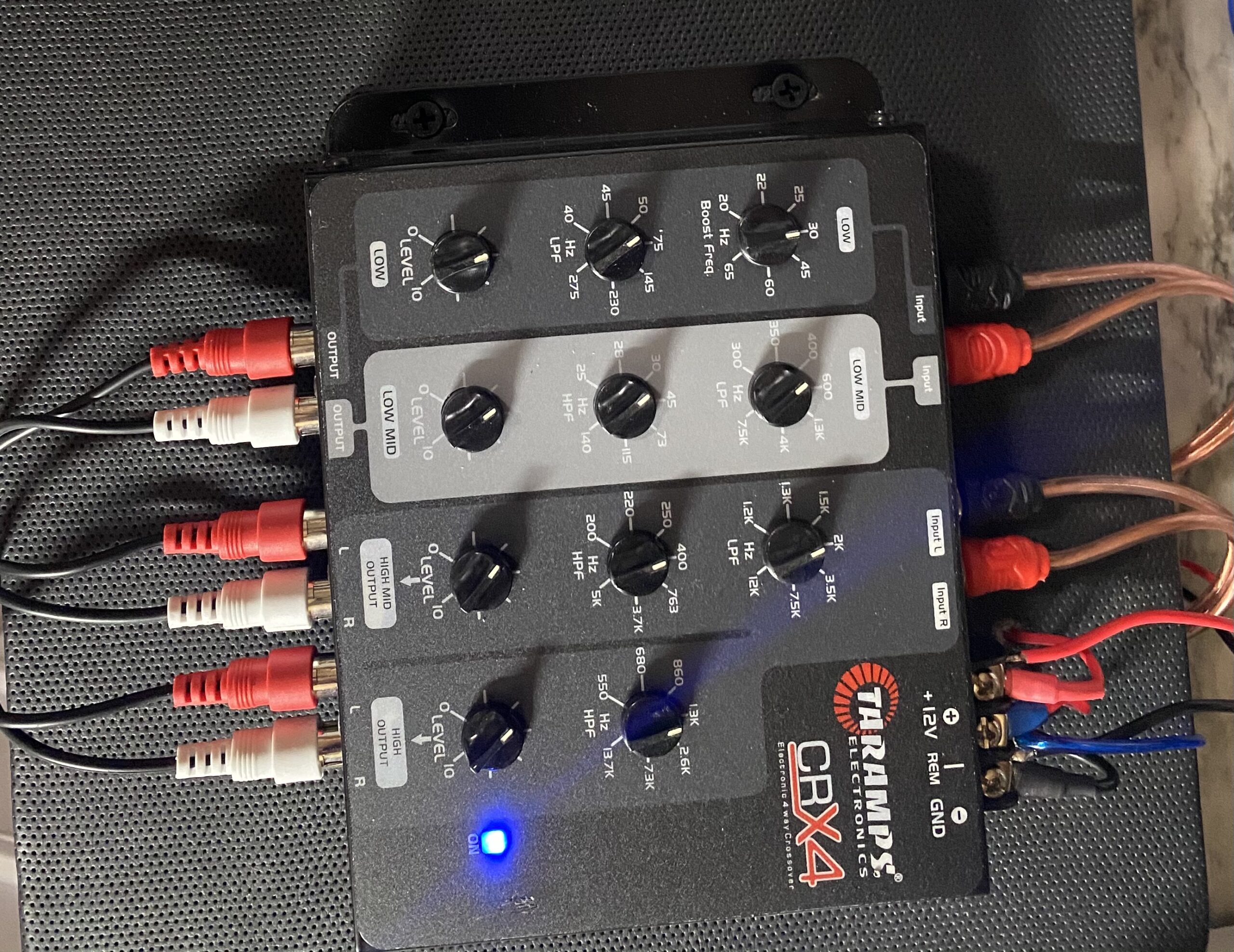 Taramps Crx4 Electronic 4 Way Crossover Rca Channels 8 Volts Rms Car Audio Processor Stereo Equalizer Great for Low/High with Bass Boost, Compact Size customer photo 2