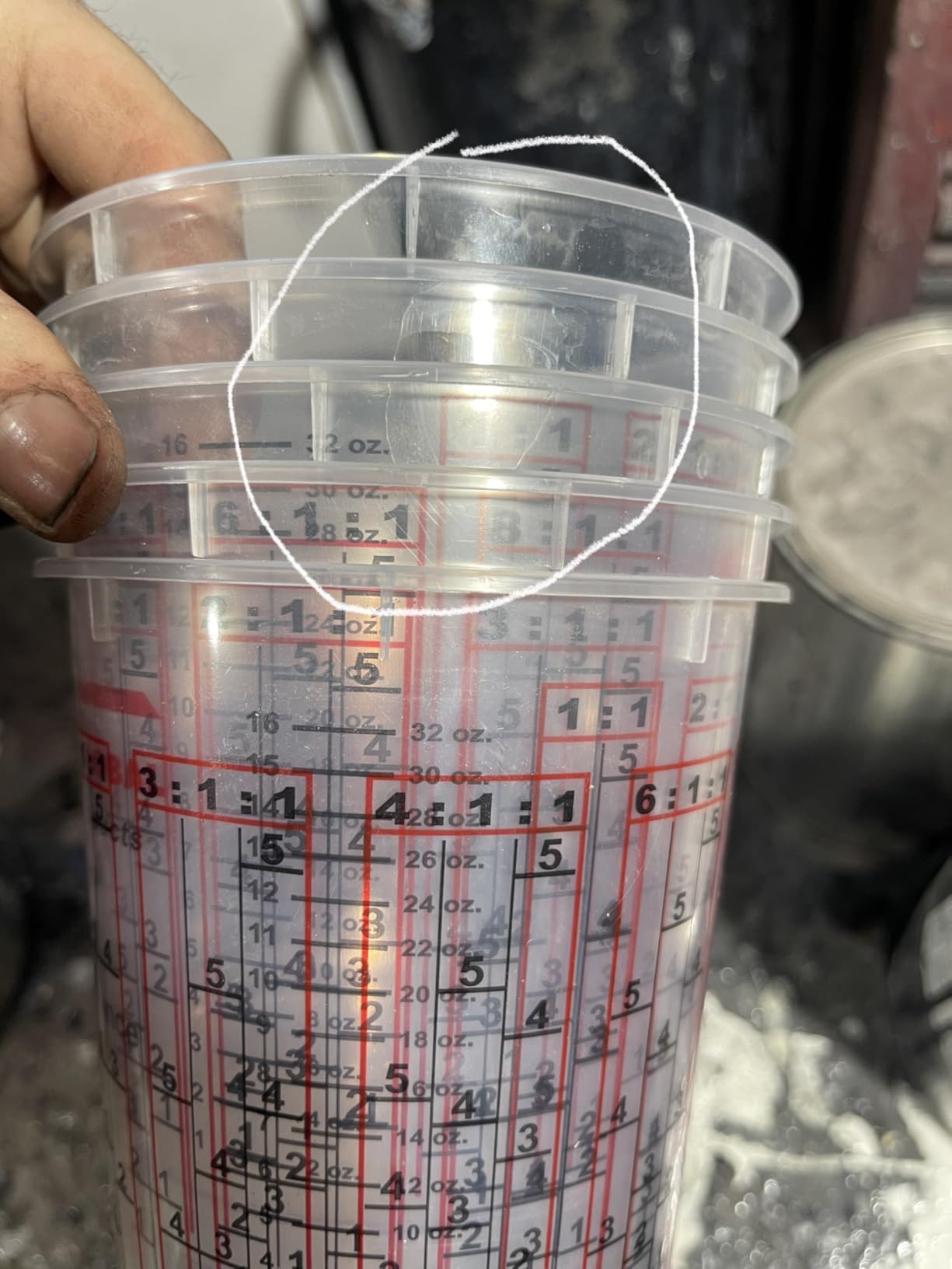 Custom Shop Paint Mixing Cups, 32-Ounce (Box of 100) - Plastic Measuring Cups for Liquids, Automotive Painting, Epoxy Resin, Acrylic Arts, Crafts, Disposable or Reusable, Graduated, Mixing Ratios customer photo 1