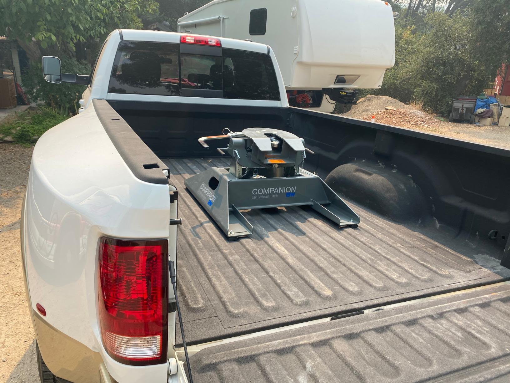 B&W Trailer Hitches Companion Fifth Wheel Hitch - RVK3500 customer photo 2