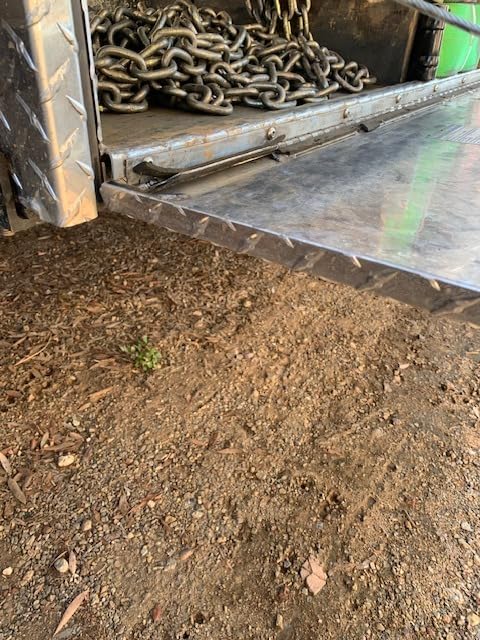 Buyers Products 1705115 Diamond Tread Aluminum Underbody Truck Tool Box, 18 x 18 x 60, Made in USA, .100 in. Thick, Corrosion-Resistant, Locking Compression Latch, Secure Storage for Work Trucks customer photo 2