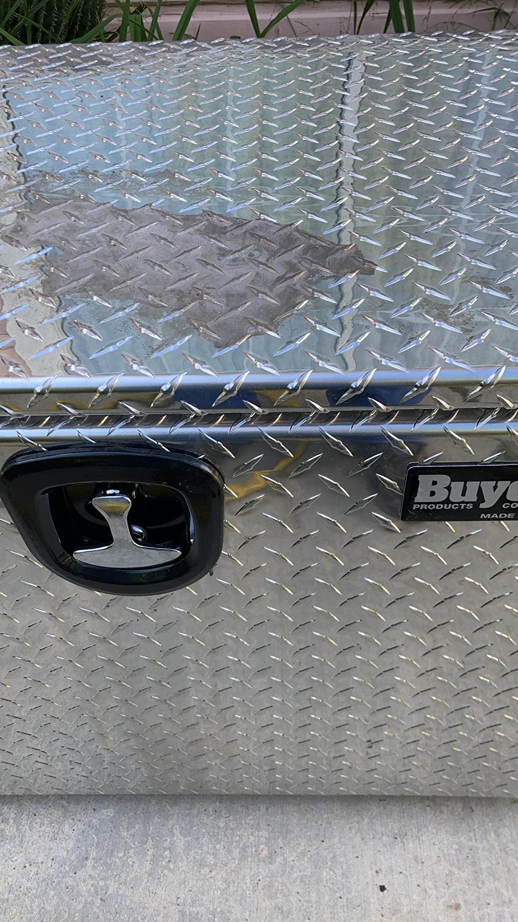 Buyers Products 1705145 Diamond Tread Aluminum Underbody Truck Tool Box, 24 x 24 x 60, Made in USA, .100 in. Thick, Corrosion-Resistant, Locking Compression Latch - Secure Storage for Work Trucks customer photo 1
