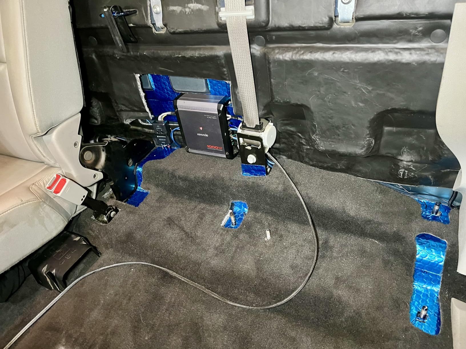 Scosche LOC2SL Line Output Converter with Remote Control Knob - 2CH High/Low RCA Converter Car Audio customer photo 1