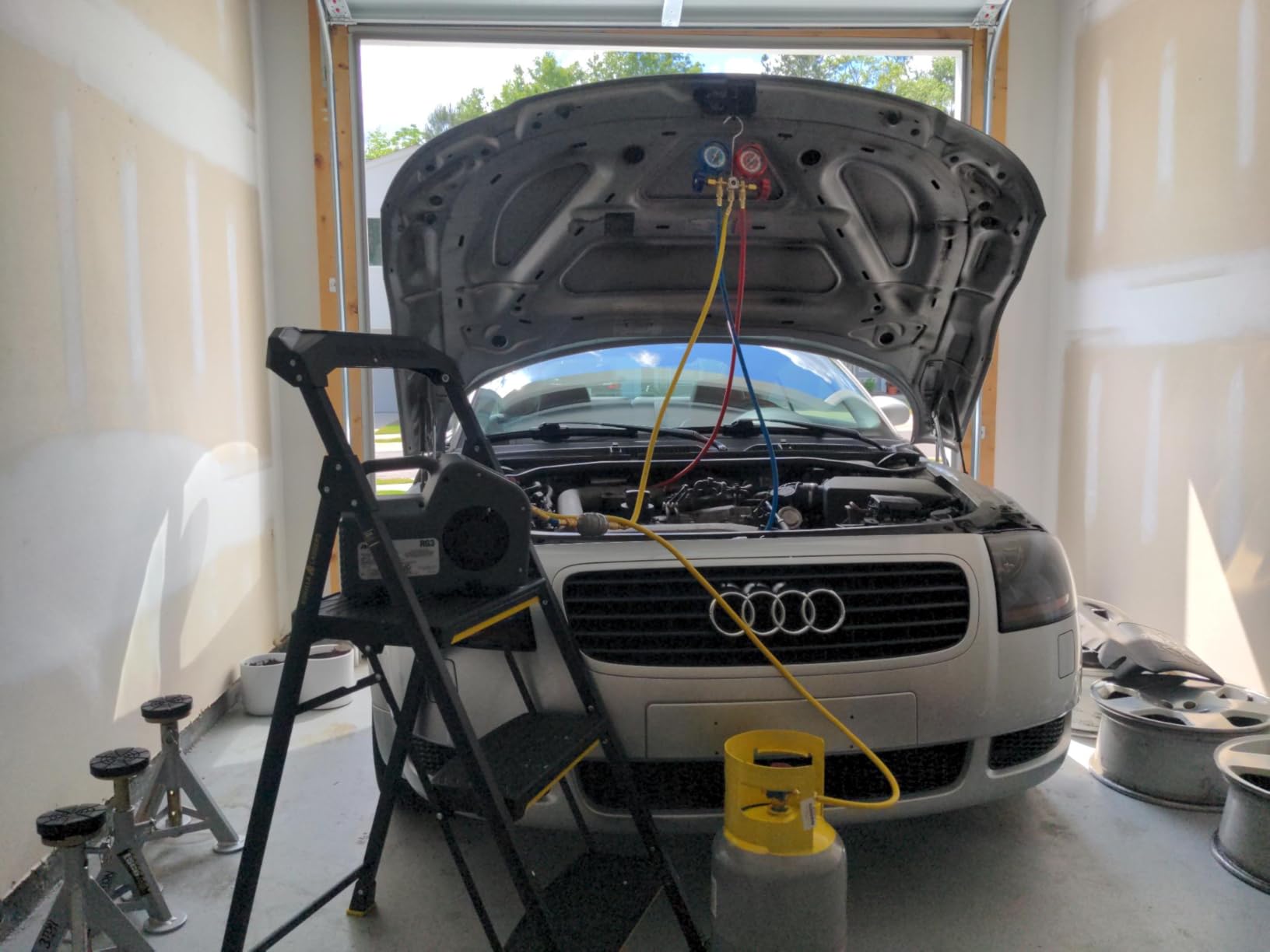 Robinair (RG3) Portable Refrigerant Recovery Machine - 115V, 60Hz, for Both Liquid and Vapor Refrigerant, White customer photo 1