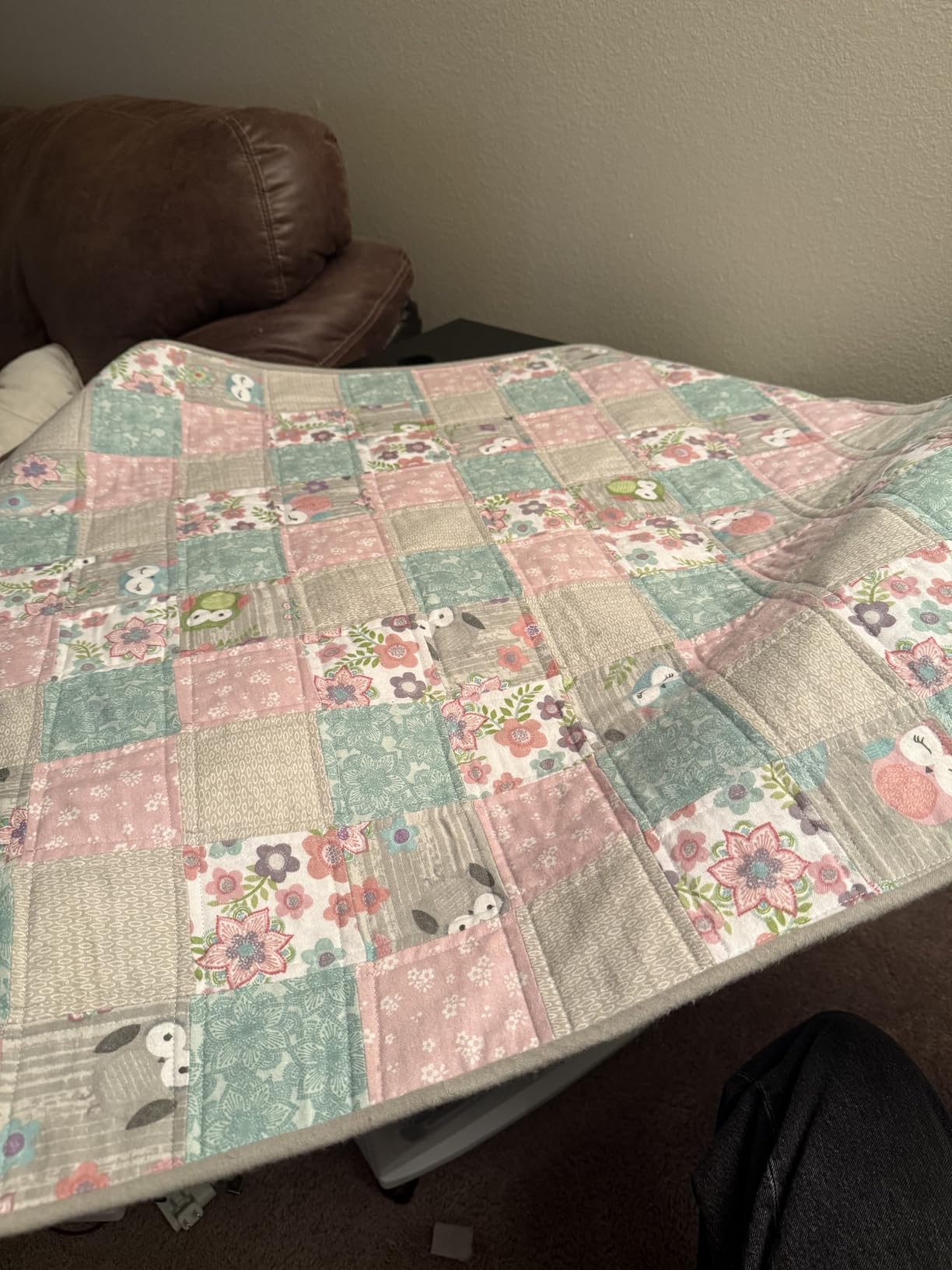 SINGER Heavy Duty 4452 High Speed Sewing Machine + Accessories | 32 Built-In Stitches | 50% More Power for Thick Fabrics, 1100 Stitches/Min, 1-Step Buttonhole customer photo 2