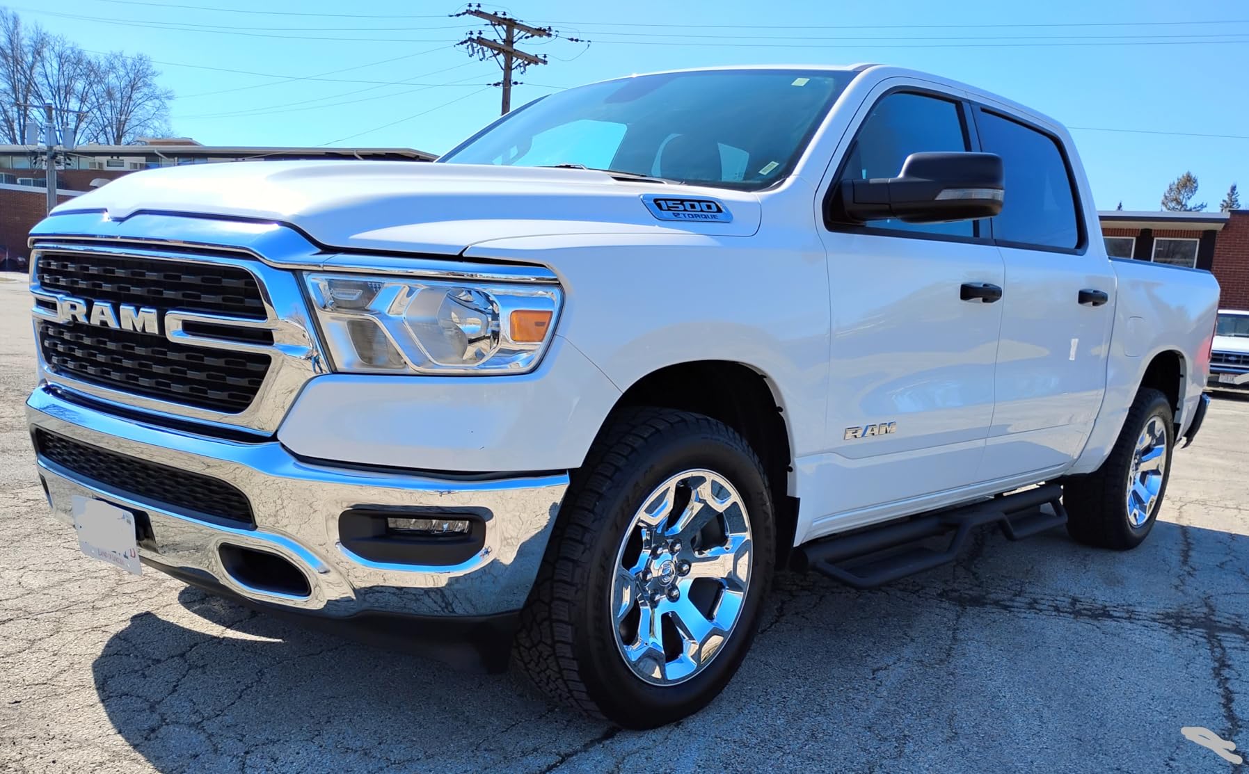 Mothers California Gold All-Chrome, 12 oz. - Cleans & Polishes Chrome, PVD & Chromed Plastics, Removes Fingerprints, Bugs, Water Spots & Smudges, Leaves a Brilliant Shine & Protective Barrier (05222) customer photo 1