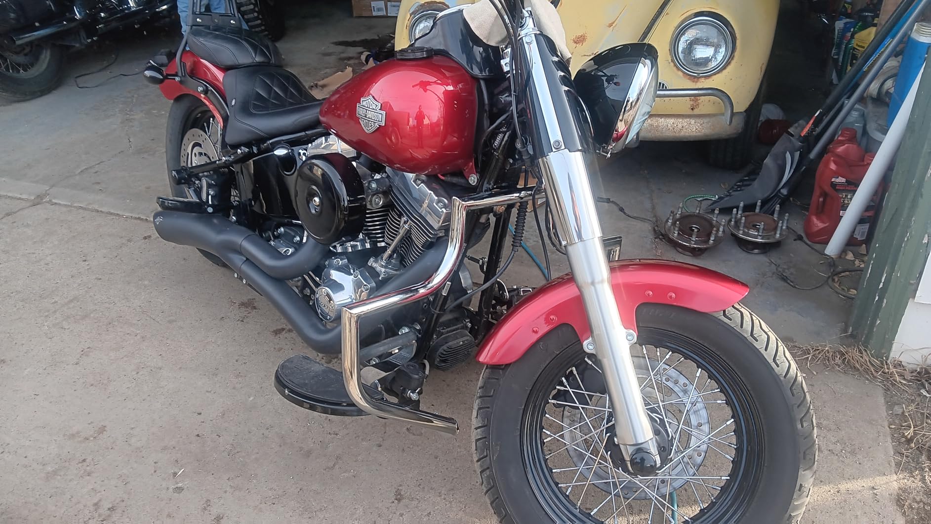 Areyourshop Engine Guard Crash Bar Highway Pre-Drilled fits for Harley FLSTF/FLSTFI Fat Boy 2000-2016, FLSTN/FLSTNI Softail Deluxe 2005-2016, FLSTC/FLSTCI Heritage Softail Classic 2000-2016 customer photo 2