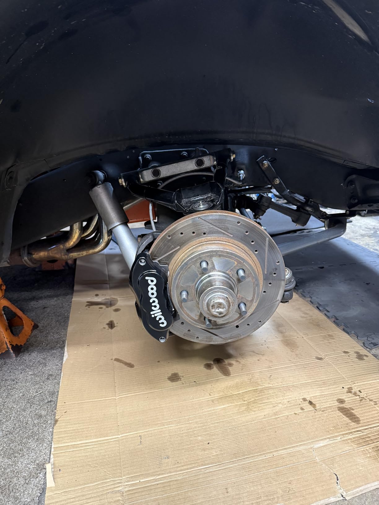 Wilwood Brake Caliper, D52, 2 Piston, Forged Aluminum, Black Powder Coat, 7.060 in Floating Mount, GM 1968-96, Kit customer photo 1