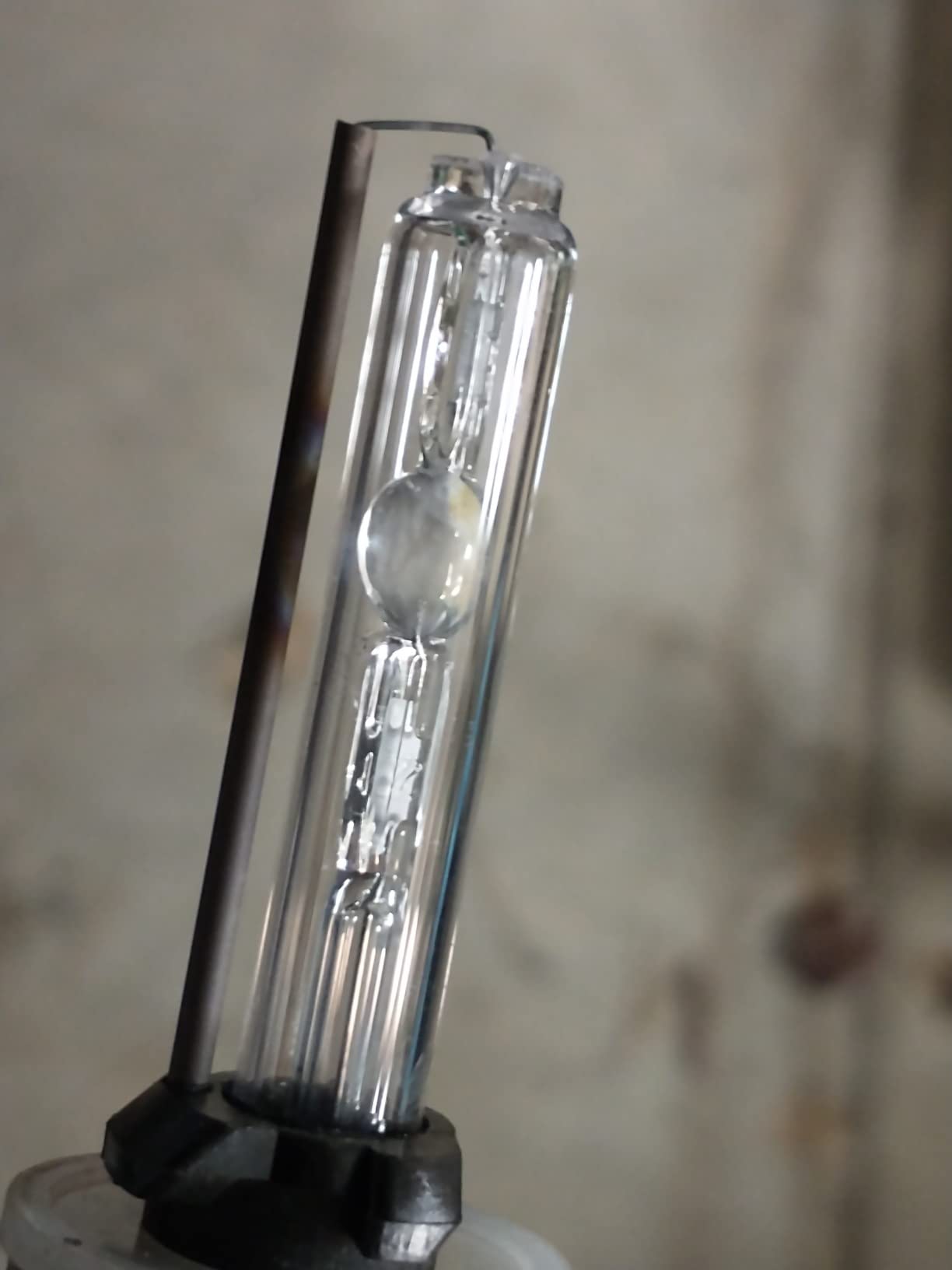 HID-Warehouse HID Xenon Replacement Bulbs - H11 5000K - Bright White (1 Pair) customer photo 2