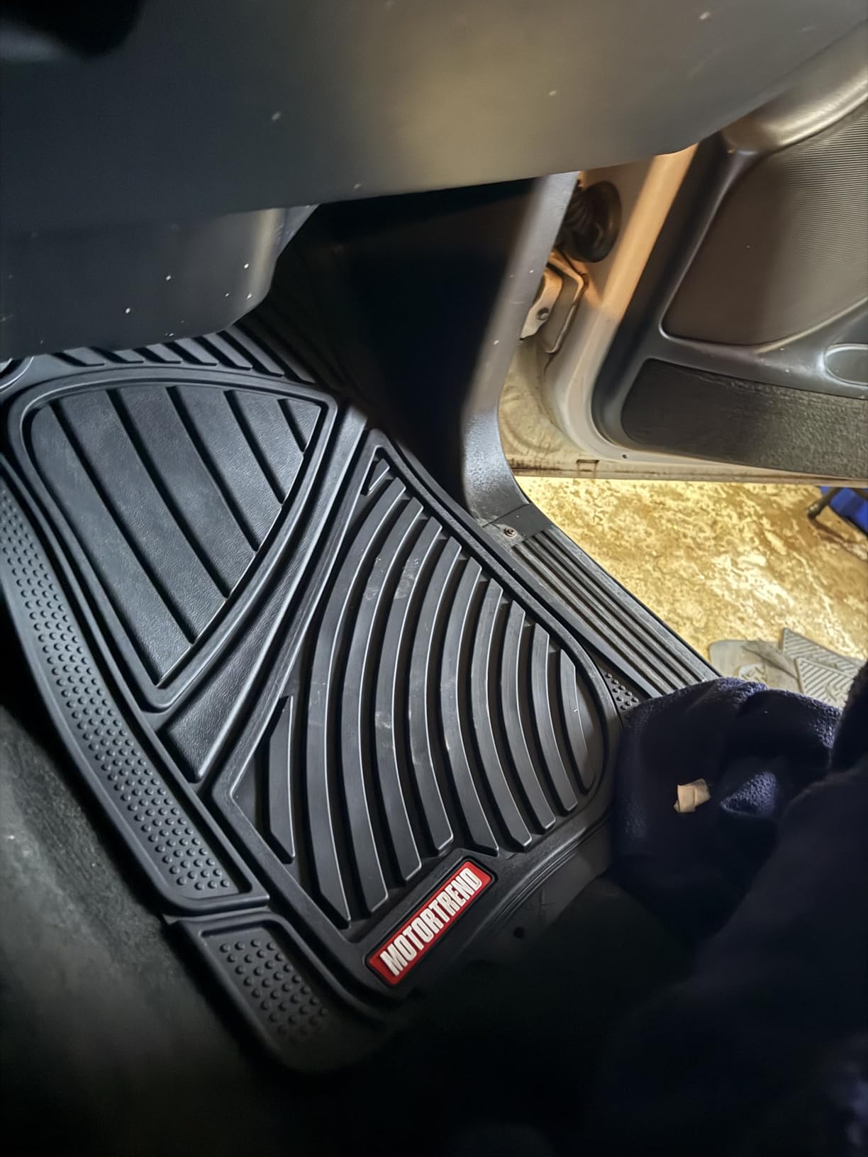 Motor Trend FlexTough Performance All Weather Rubber Car Floor Mats - 3 Piece Floor Mats Automotive Liners for Cars Truck SUV, Heavy-Duty Waterproof (Black) customer photo 1