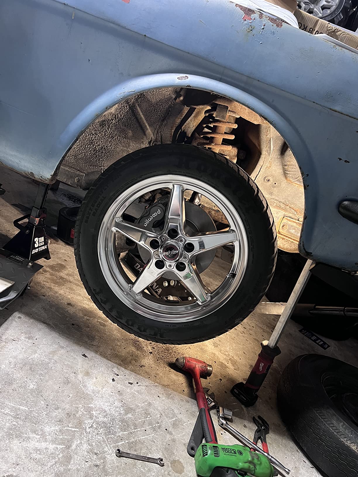 Wilwood Brake System, Classic Series, Dynalite, Front, 4 Piston Caliper, 11.30 in Solid Rotor, Offset, Aluminum, Gray, Various Ford 1965-70, Kit customer photo 2