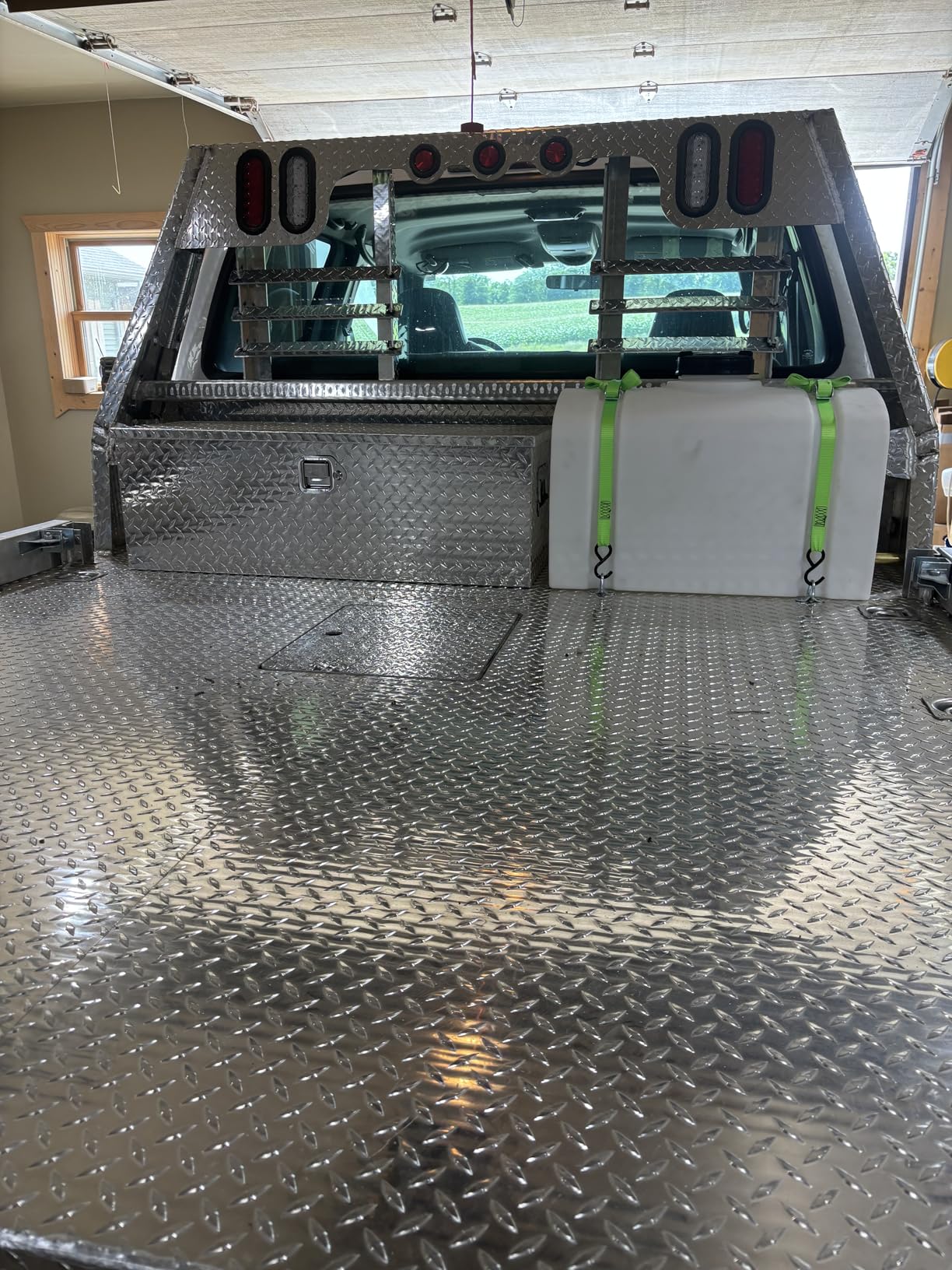 RomoTech 82123899 Polyethylene Domed Reservoir Water Tank, 26 gallon, Made In The USA Poly Tank For Water and Non-Flammable Liquids, Rust and Corrosion Proof customer photo 1